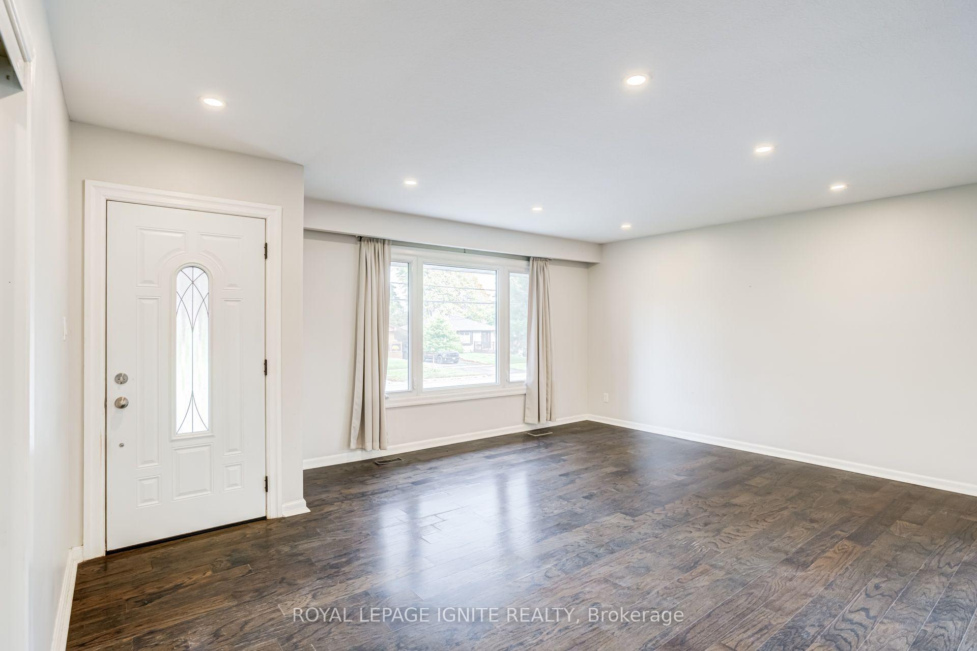 Photo 8 of 620 Central Park Boulevard N, Oshawa, O'Neill — HOMEH