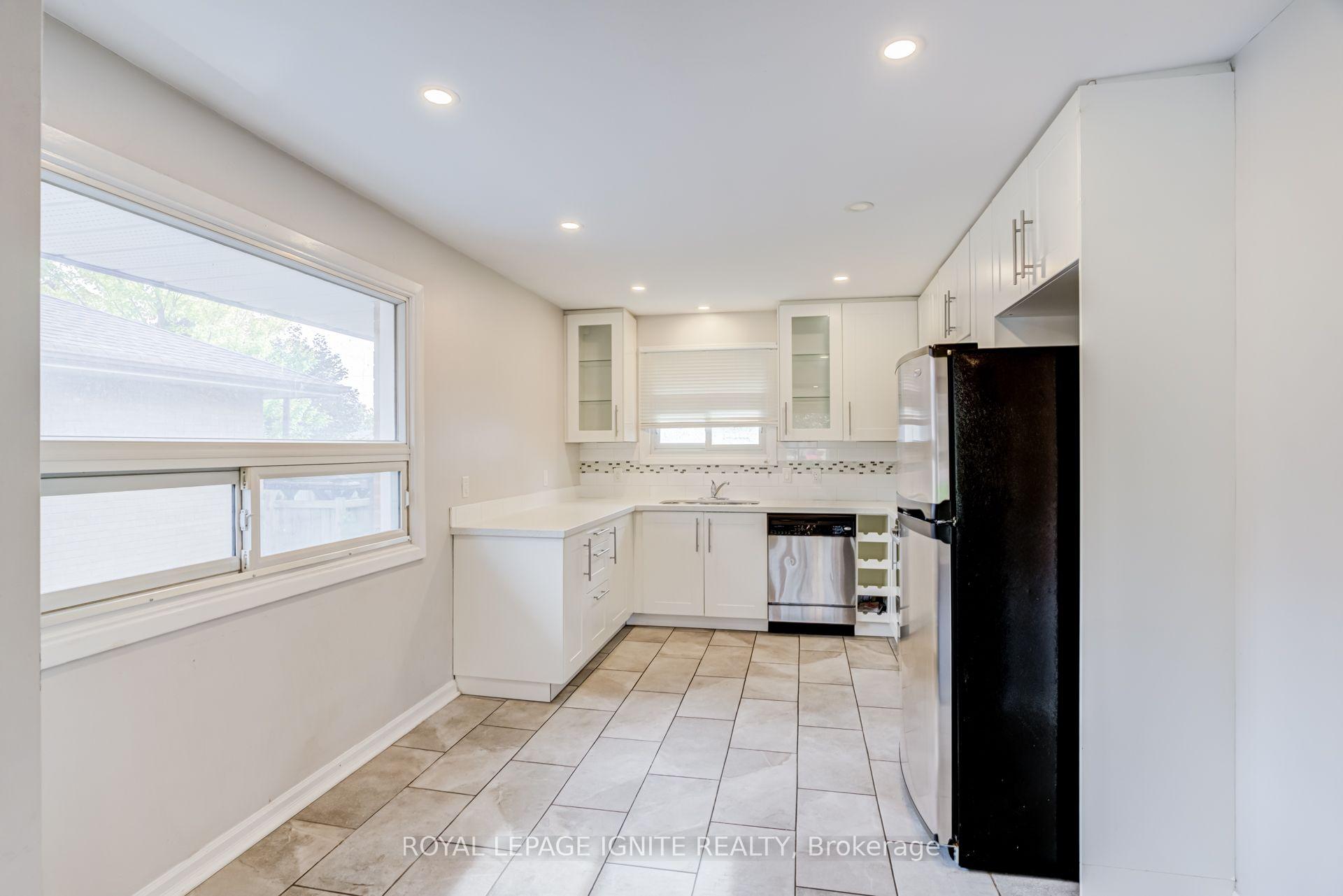 Photo 17 of 620 Central Park Boulevard N, Oshawa, O'Neill — HOMEH