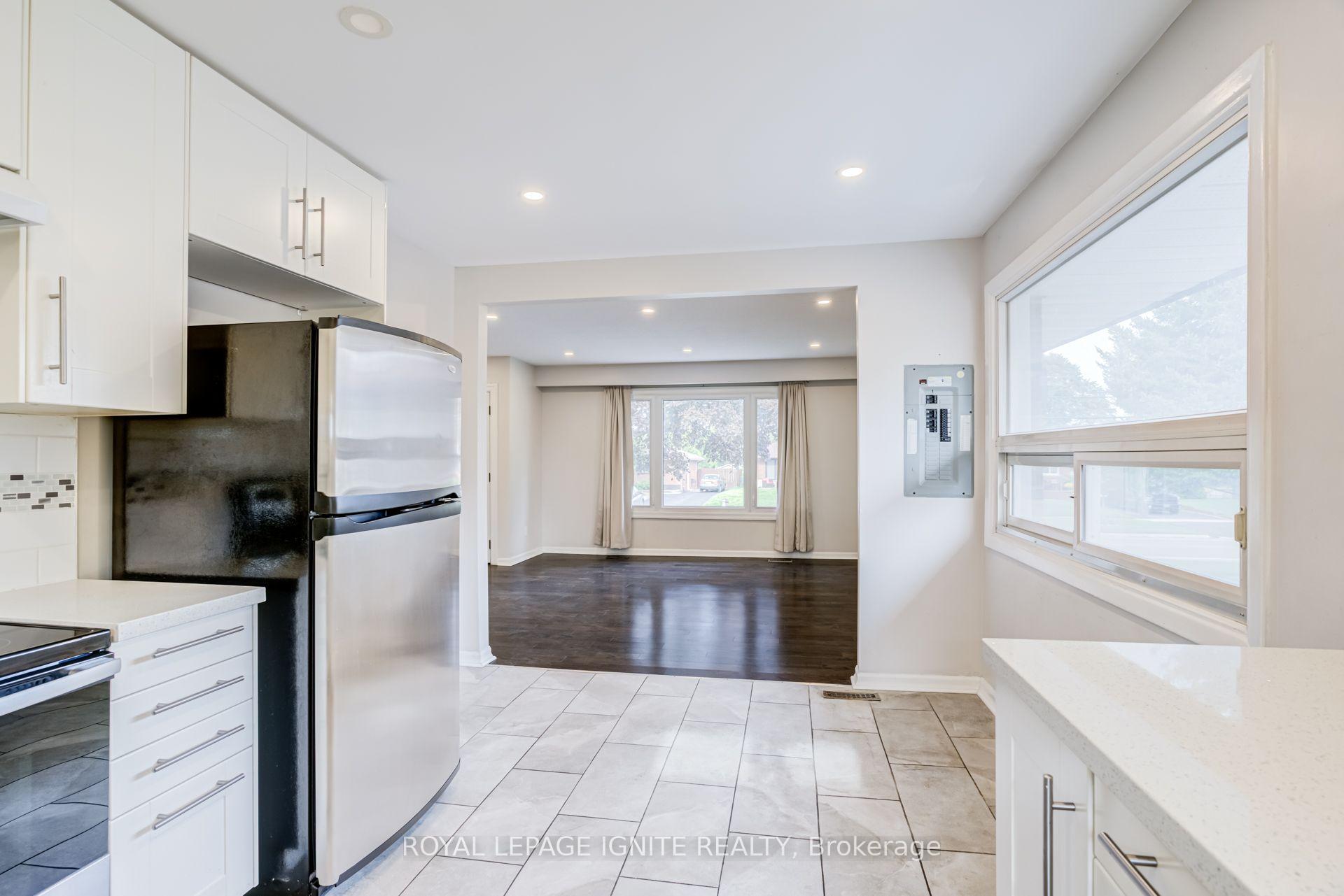 Photo 19 of 620 Central Park Boulevard N, Oshawa, O'Neill — HOMEH