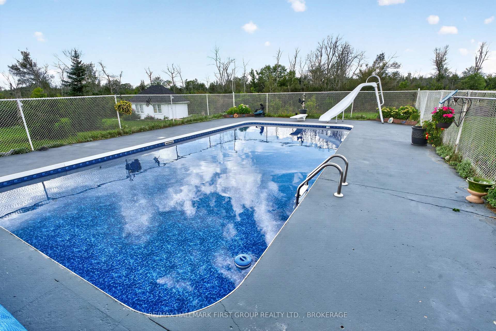 Photo 40 of 907 Millhaven Road, Loyalist, Lennox and Addington - South — HOMEH