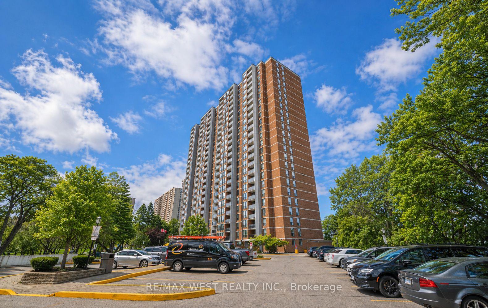 Front of Unit 1503, 85 Emmett Avenue