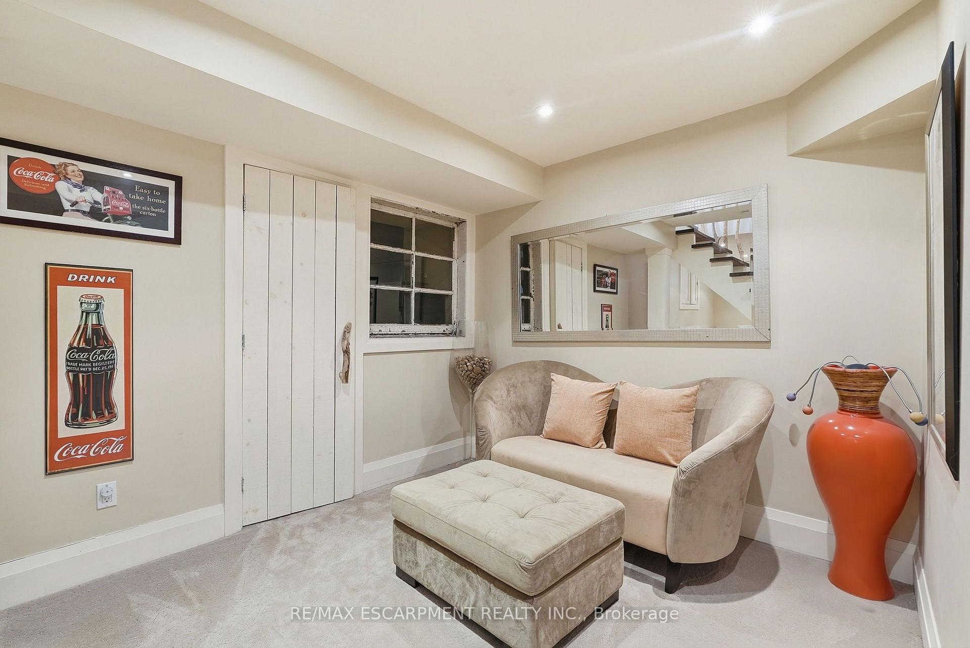Photo 42 of 54 Cumberland Drive, Mississauga, Port Credit — HOMEH