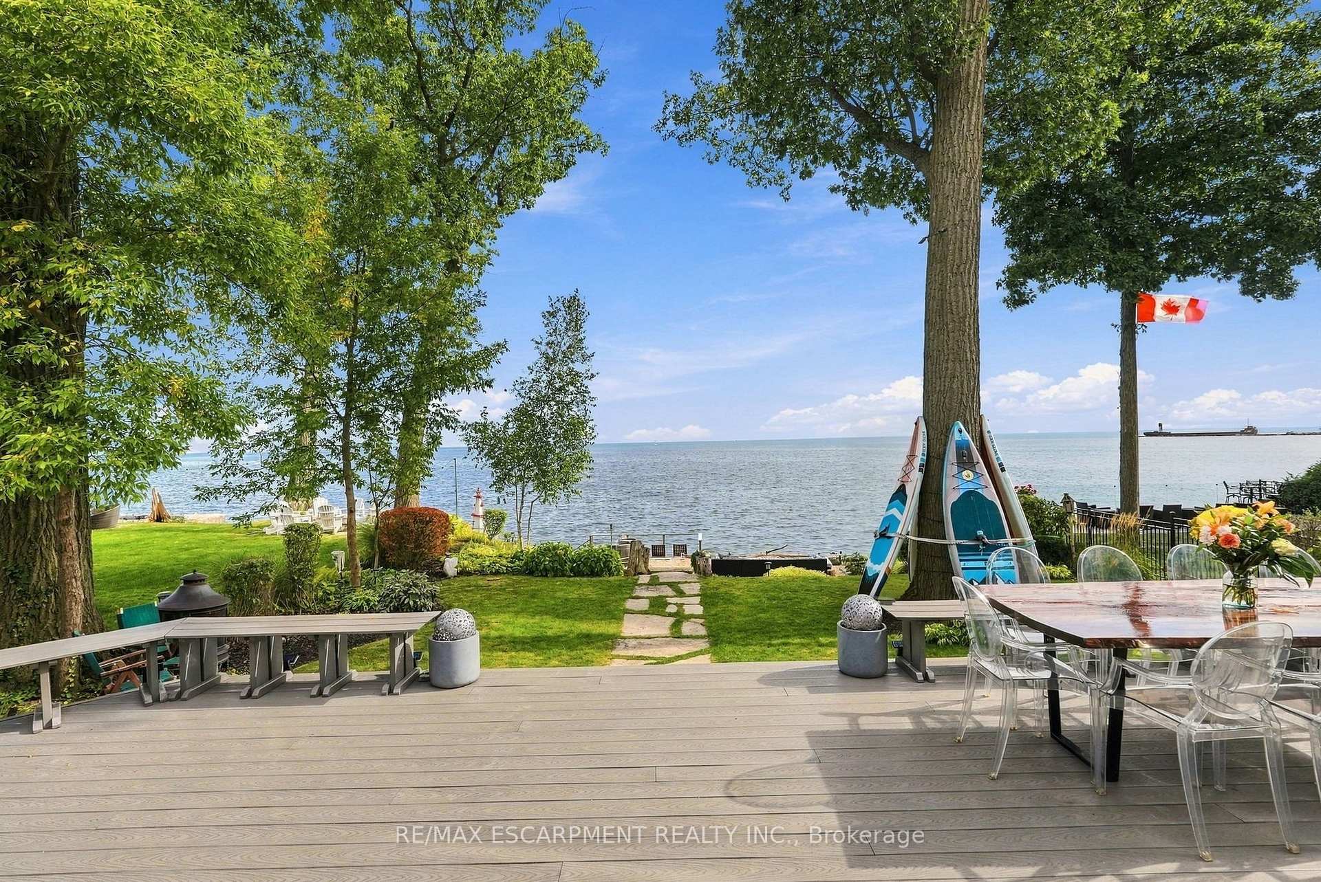 Photo 44 of 54 Cumberland Drive, Mississauga, Port Credit — HOMEH