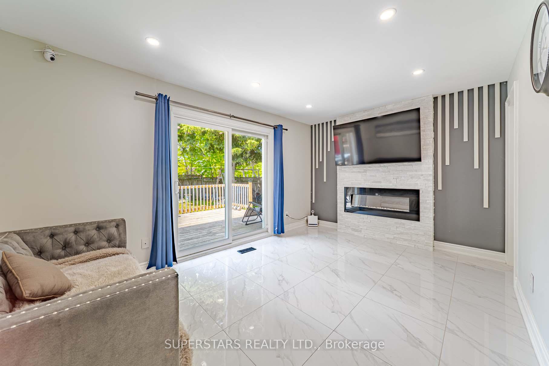 Photo 13 of 28 Bramblebrook Avenue, Scarborough, Milliken — HOMEH