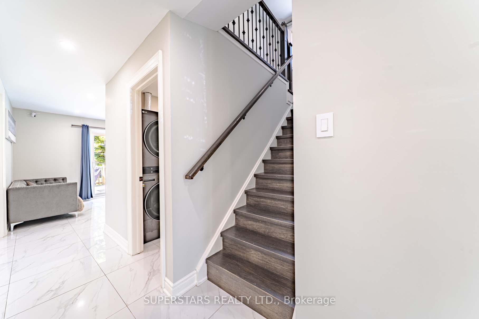 Photo 18 of 28 Bramblebrook Avenue, Scarborough, Milliken — HOMEH
