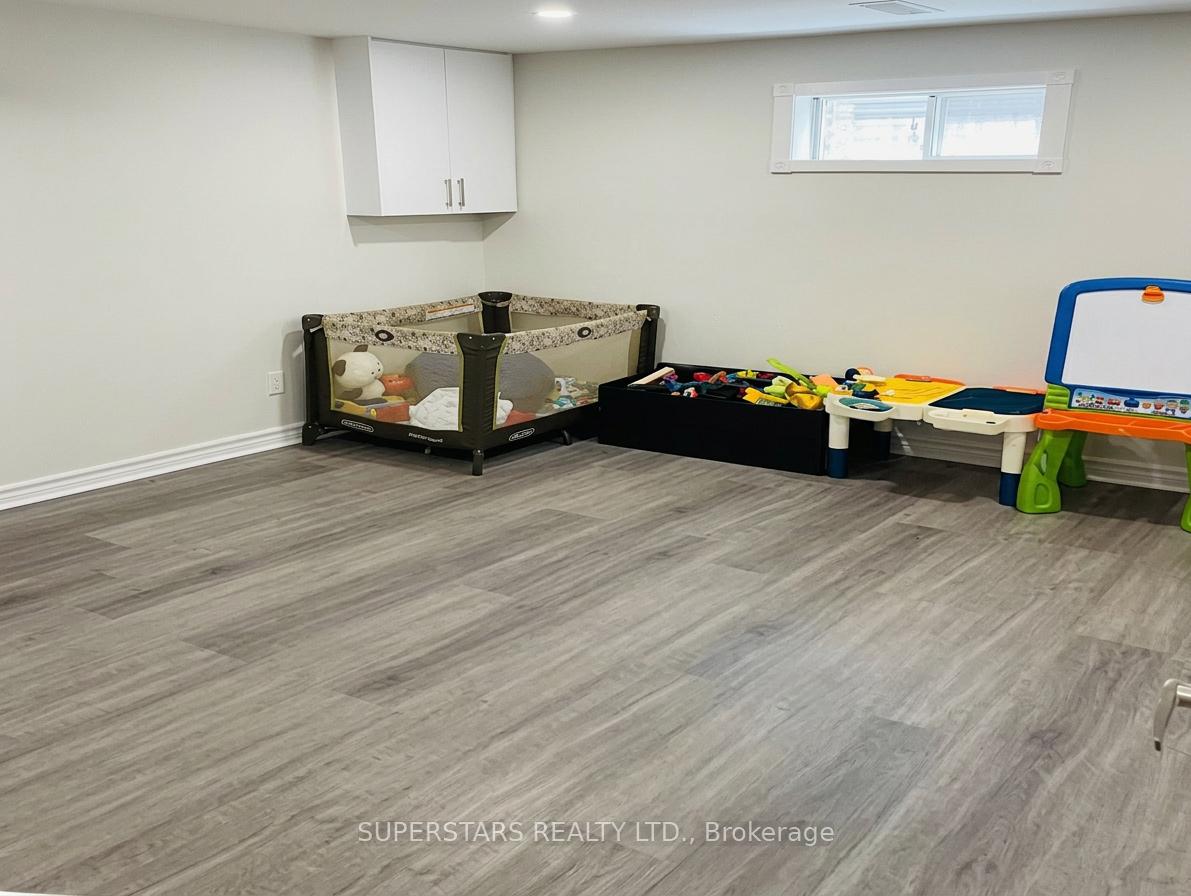 Photo 33 of 28 Bramblebrook Avenue, Scarborough, Milliken — HOMEH