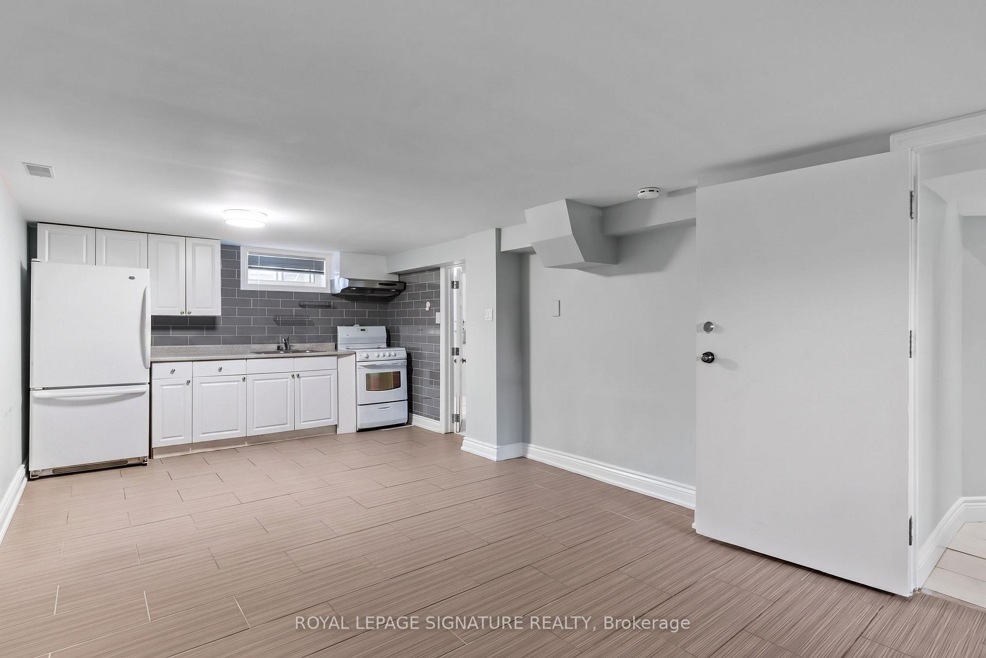 Photo 3 of Unit Lower, 112 Foch Avenue, Etobicoke, Alderwood — HOMEH