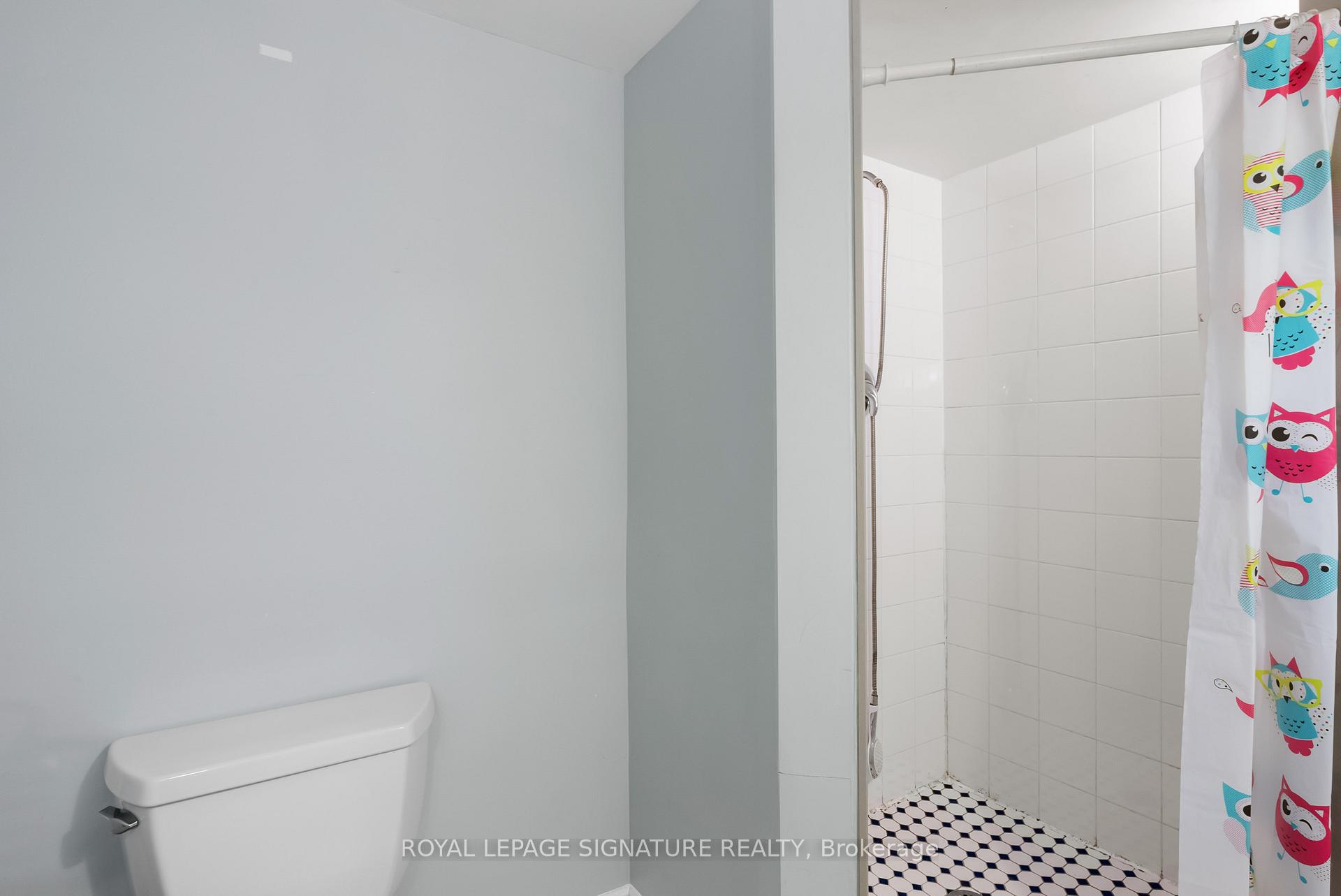 Photo 10 of Unit Lower, 112 Foch Avenue, Etobicoke, Alderwood — HOMEH