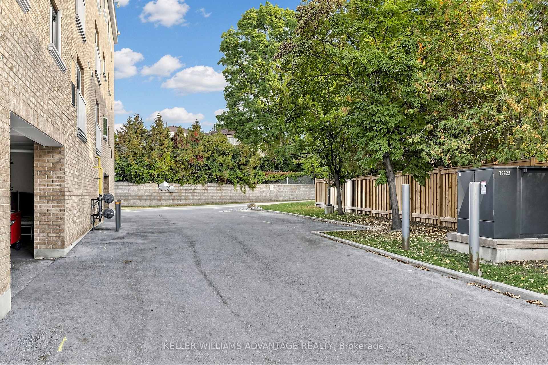 Photo 29 of Unit 407, 112 Simcoe Road, Bradford West Gwillimbury, Bradford — HOMEH