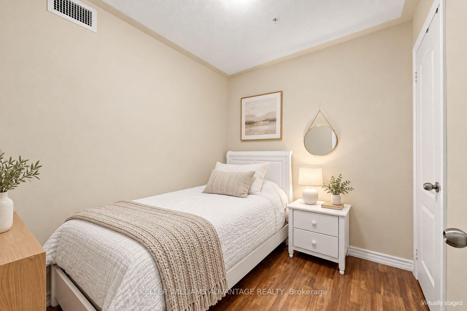 Photo 24 of Unit 407, 112 Simcoe Road, Bradford West Gwillimbury, Bradford — HOMEH