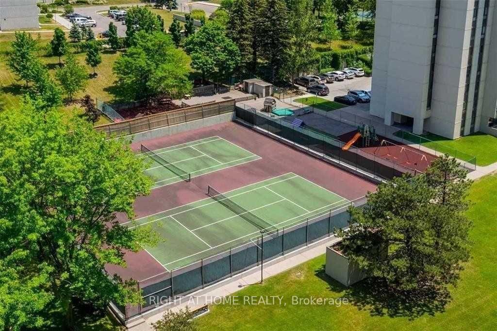 Photo 6 of Unit 1503, 177 Linus Road, North York, Don Valley Village — HOMEH