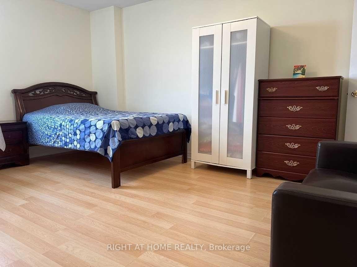 Photo 16 of Unit 1503, 177 Linus Road, North York, Don Valley Village — HOMEH