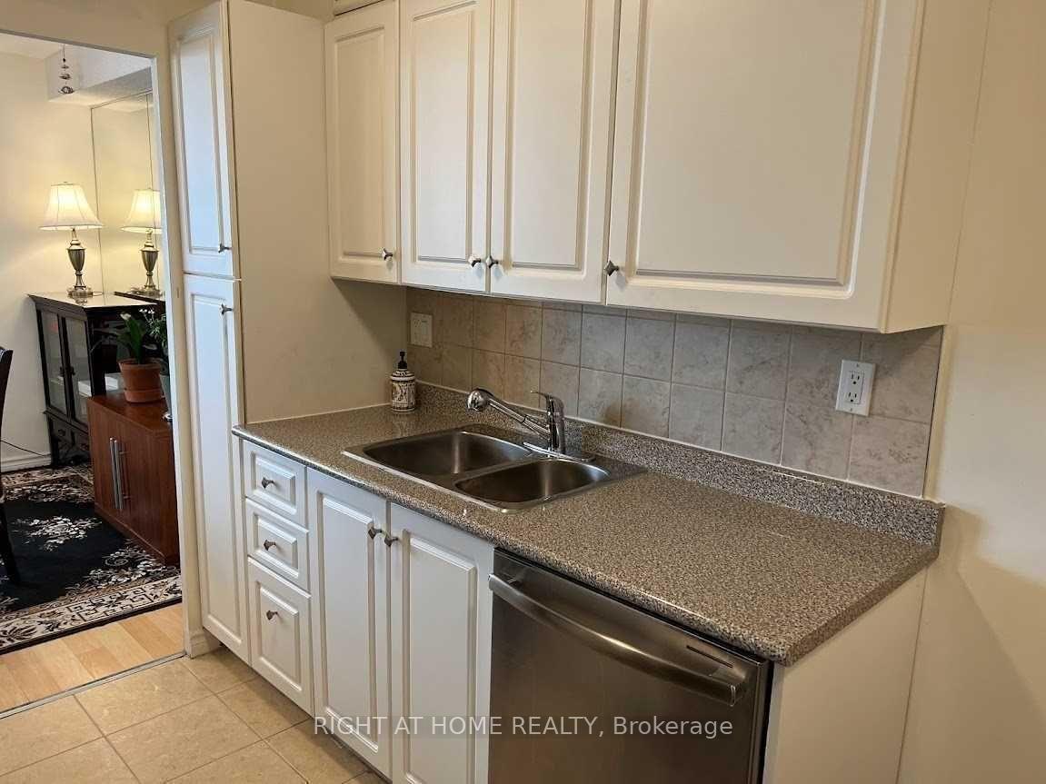 Photo 20 of Unit 1503, 177 Linus Road, North York, Don Valley Village — HOMEH