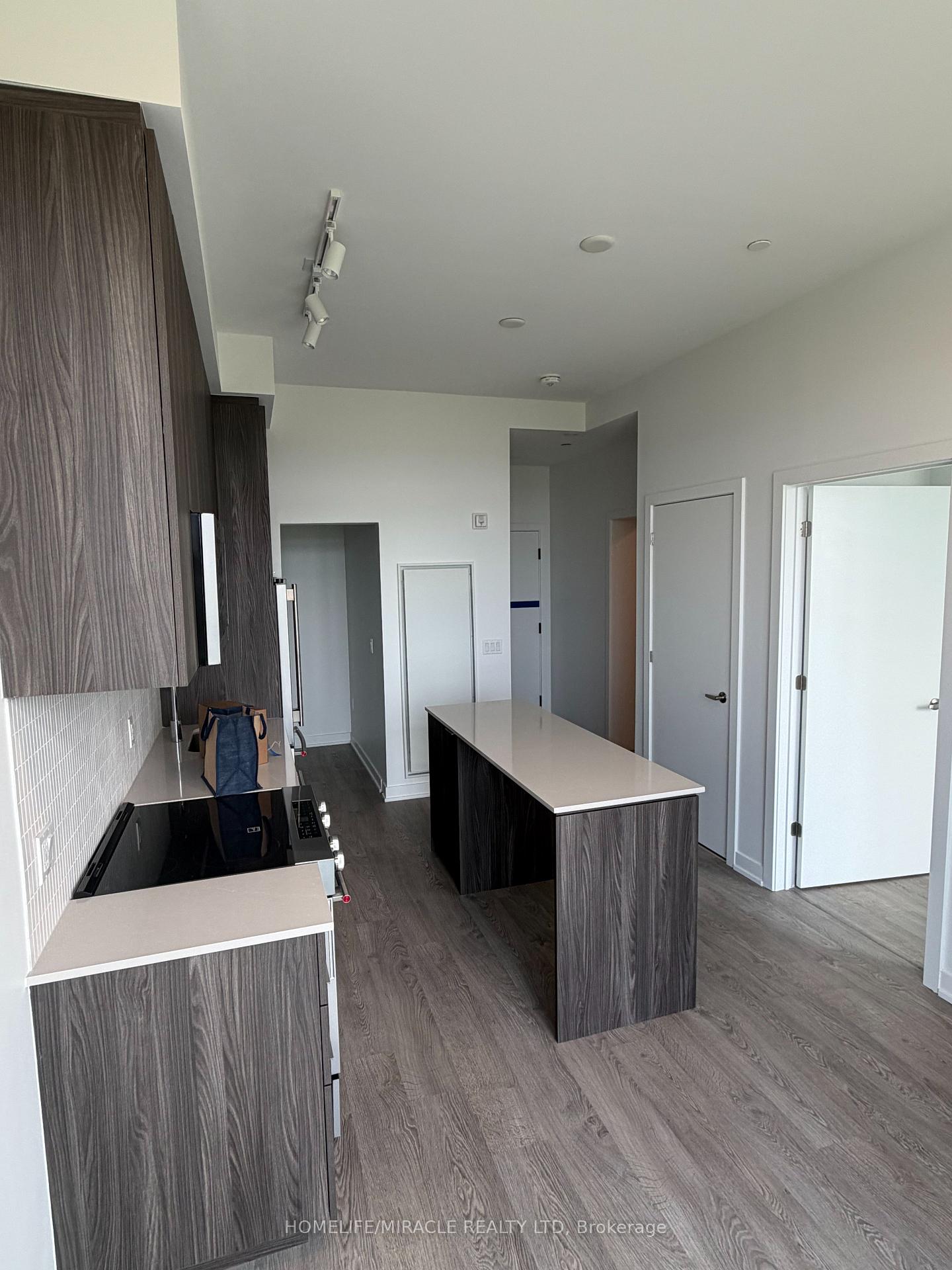 Photo 5 of Unit 802, 740 Whitlock Avenue, Milton, Cobban — HOMEH