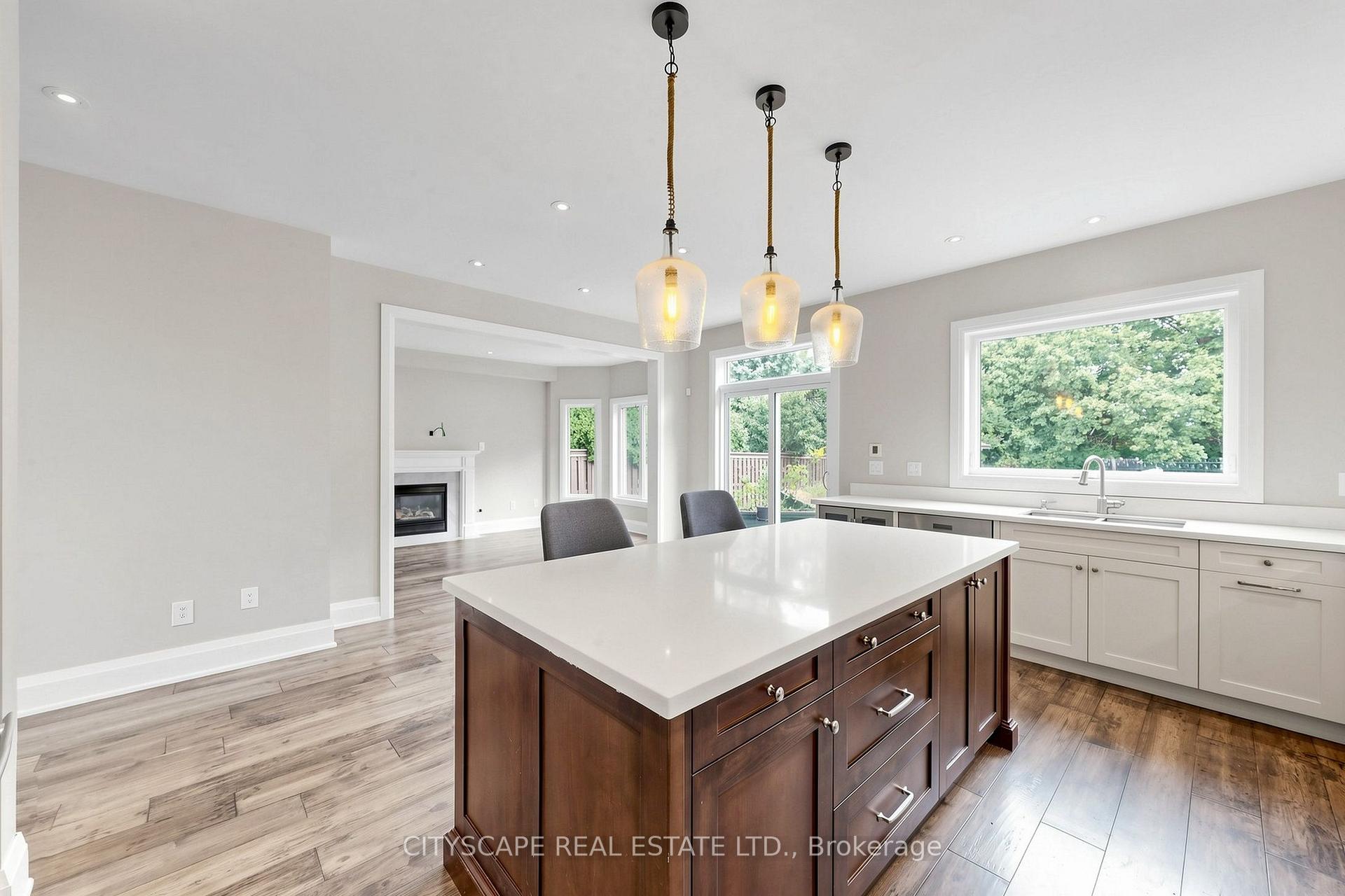 Photo 4 of 7299 Waldorf Way, Mississauga, Meadowvale Village — HOMEH