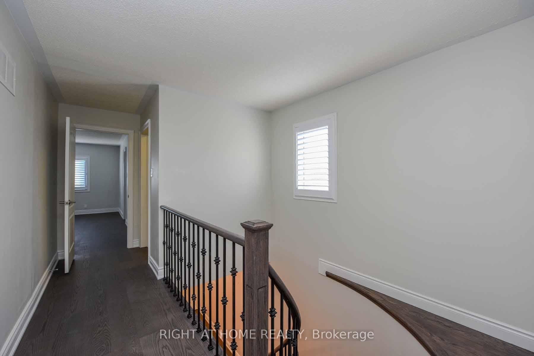 Photo 16 of 903 Blyleven Boulevard, Mississauga, East Credit — HOMEH