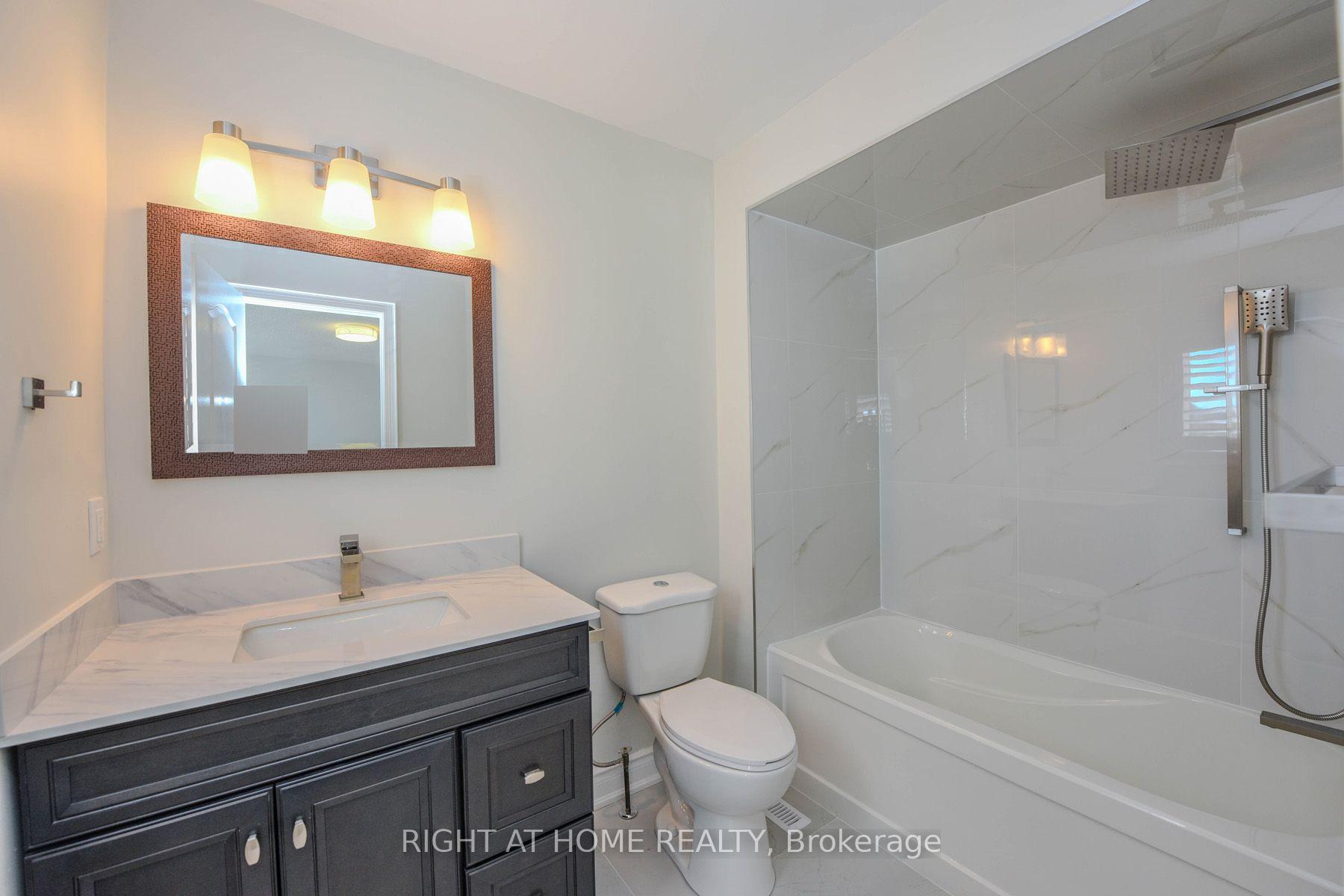 Photo 19 of 903 Blyleven Boulevard, Mississauga, East Credit — HOMEH