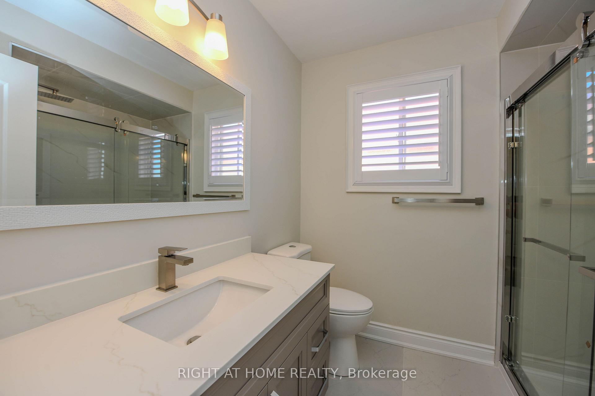 Photo 26 of 903 Blyleven Boulevard, Mississauga, East Credit — HOMEH