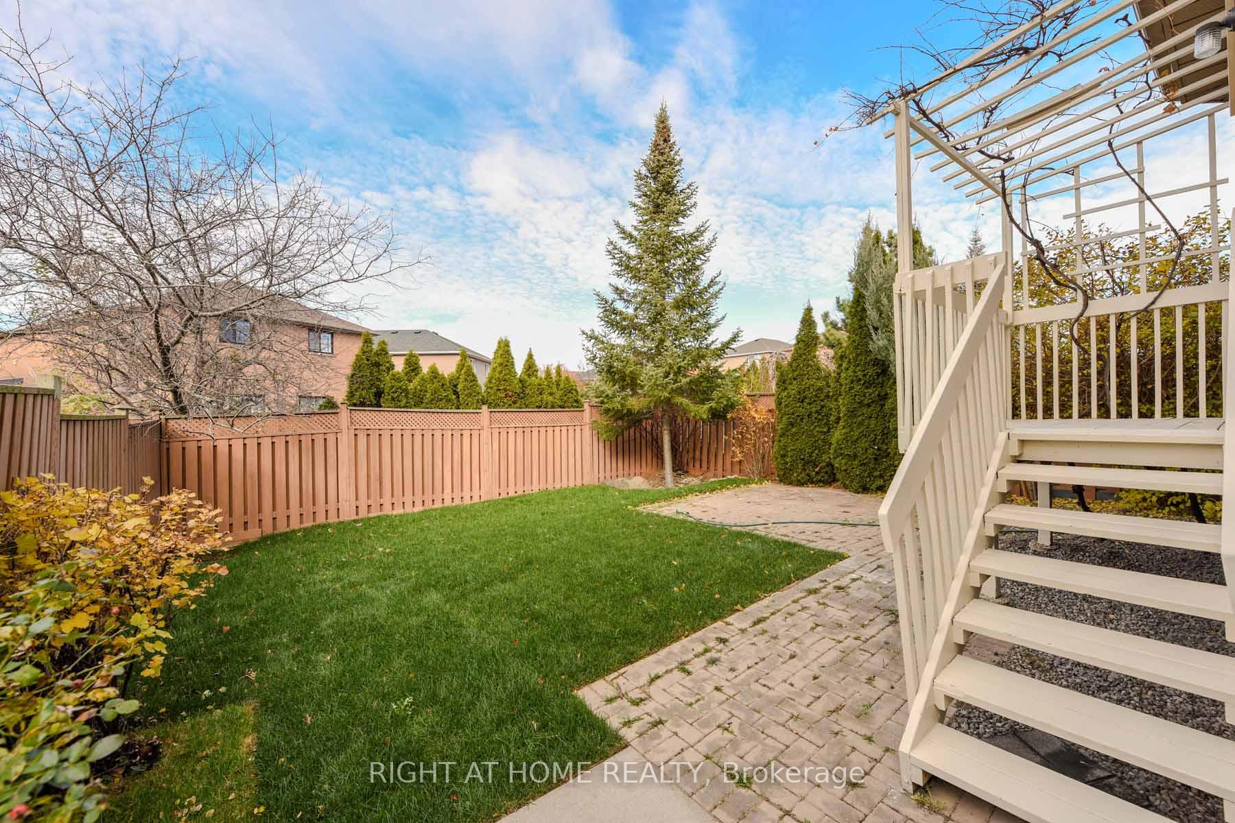 Photo 27 of 903 Blyleven Boulevard, Mississauga, East Credit — HOMEH
