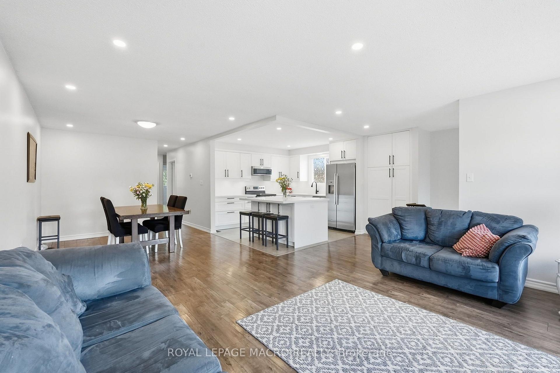 Photo 9 of 2328 Malcolm Crescent, Burlington, Brant Hills — HOMEH