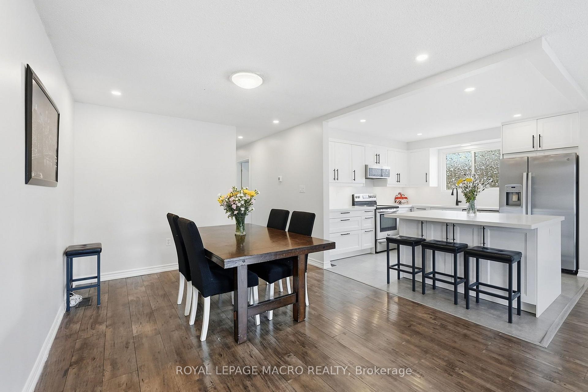 Photo 15 of 2328 Malcolm Crescent, Burlington, Brant Hills — HOMEH