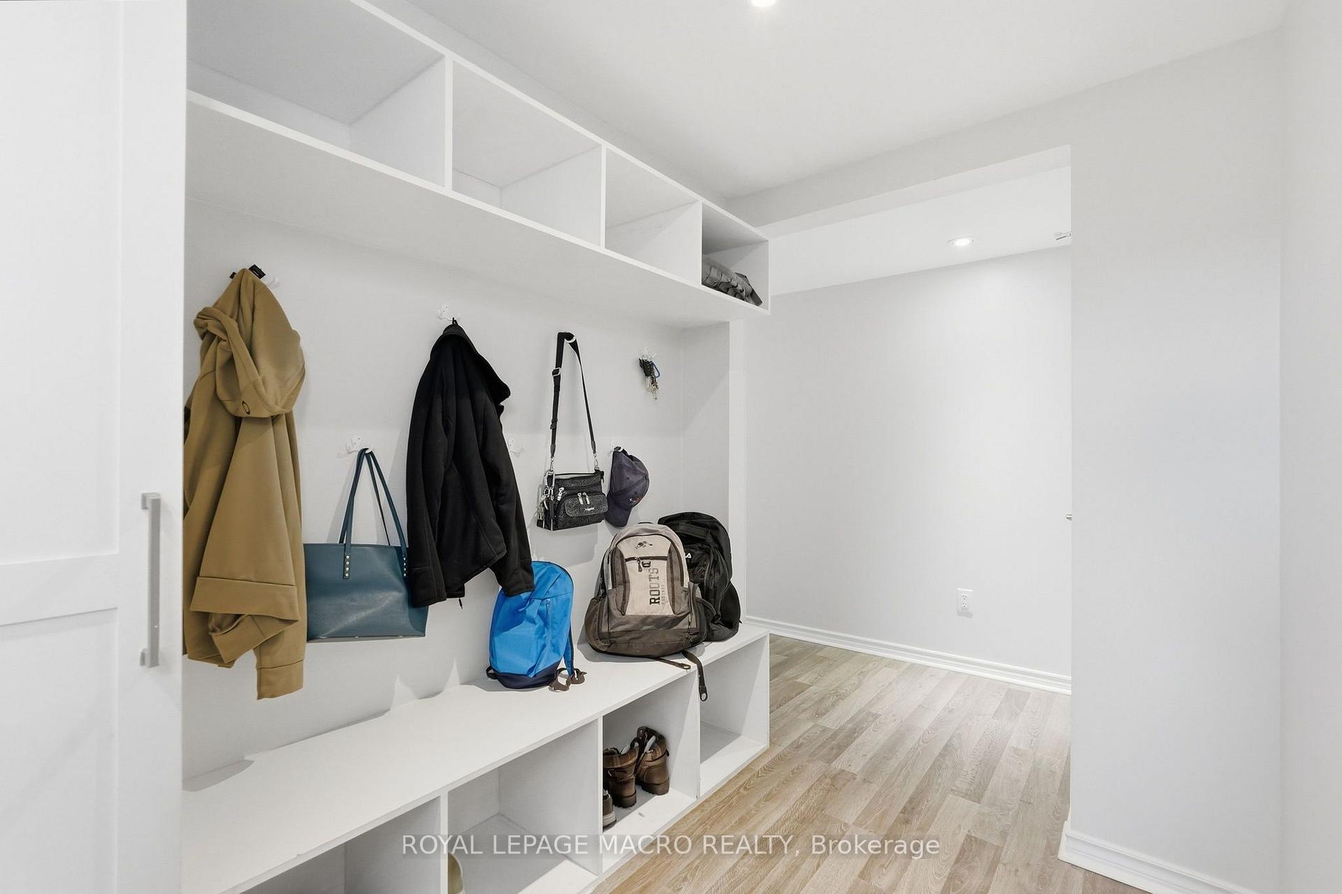 Photo 25 of 2328 Malcolm Crescent, Burlington, Brant Hills — HOMEH
