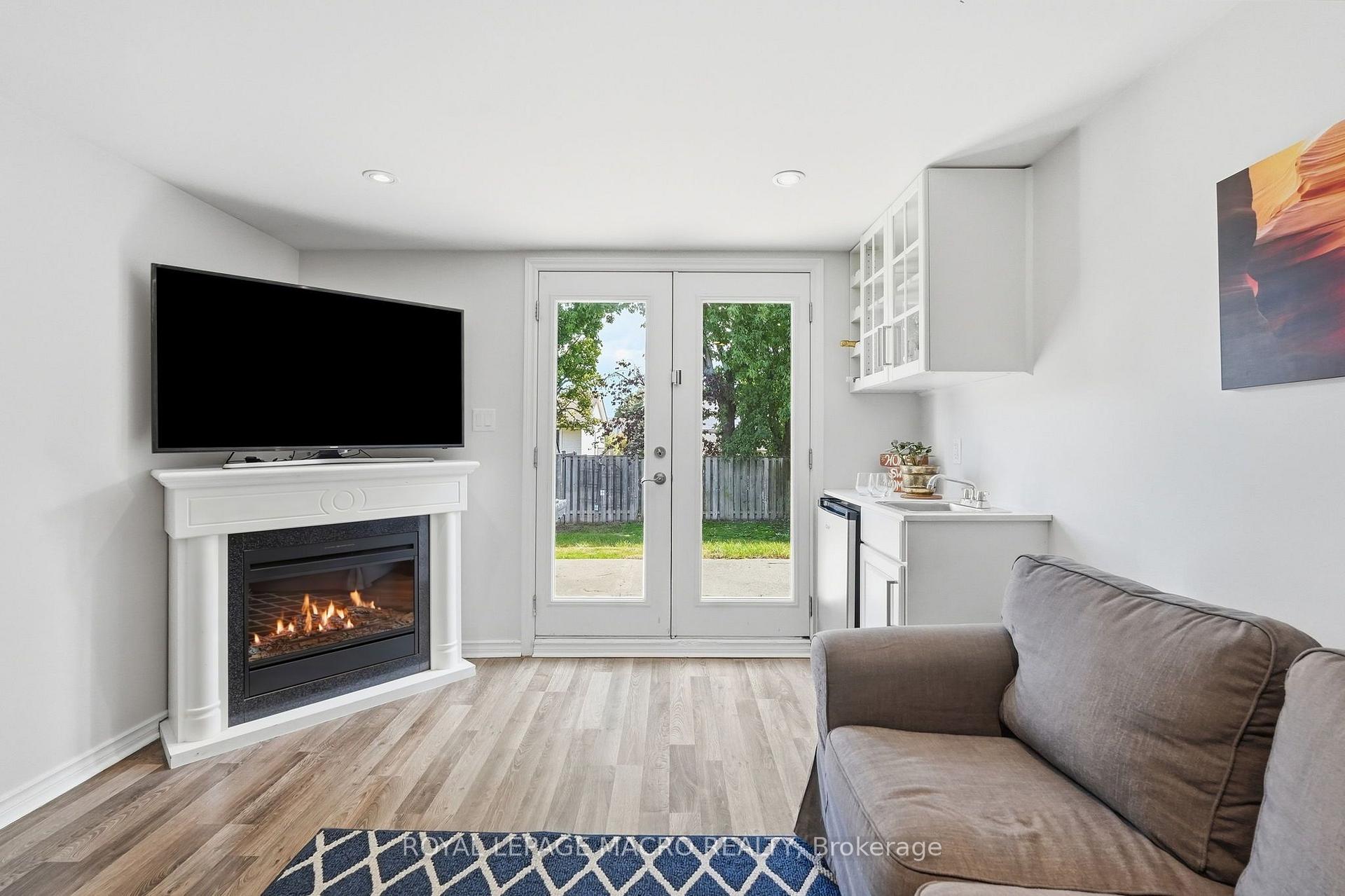 Photo 28 of 2328 Malcolm Crescent, Burlington, Brant Hills — HOMEH