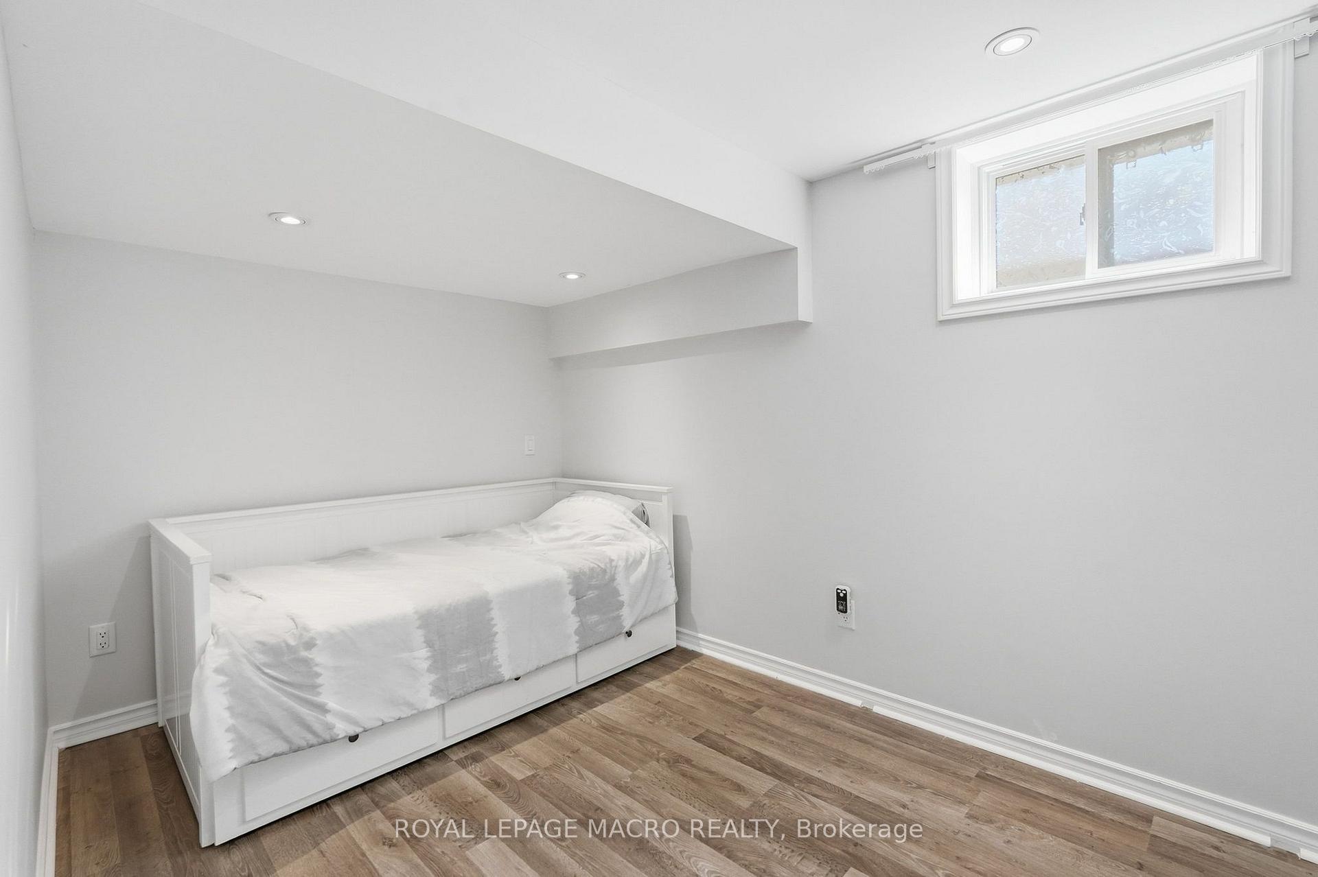 Photo 34 of 2328 Malcolm Crescent, Burlington, Brant Hills — HOMEH
