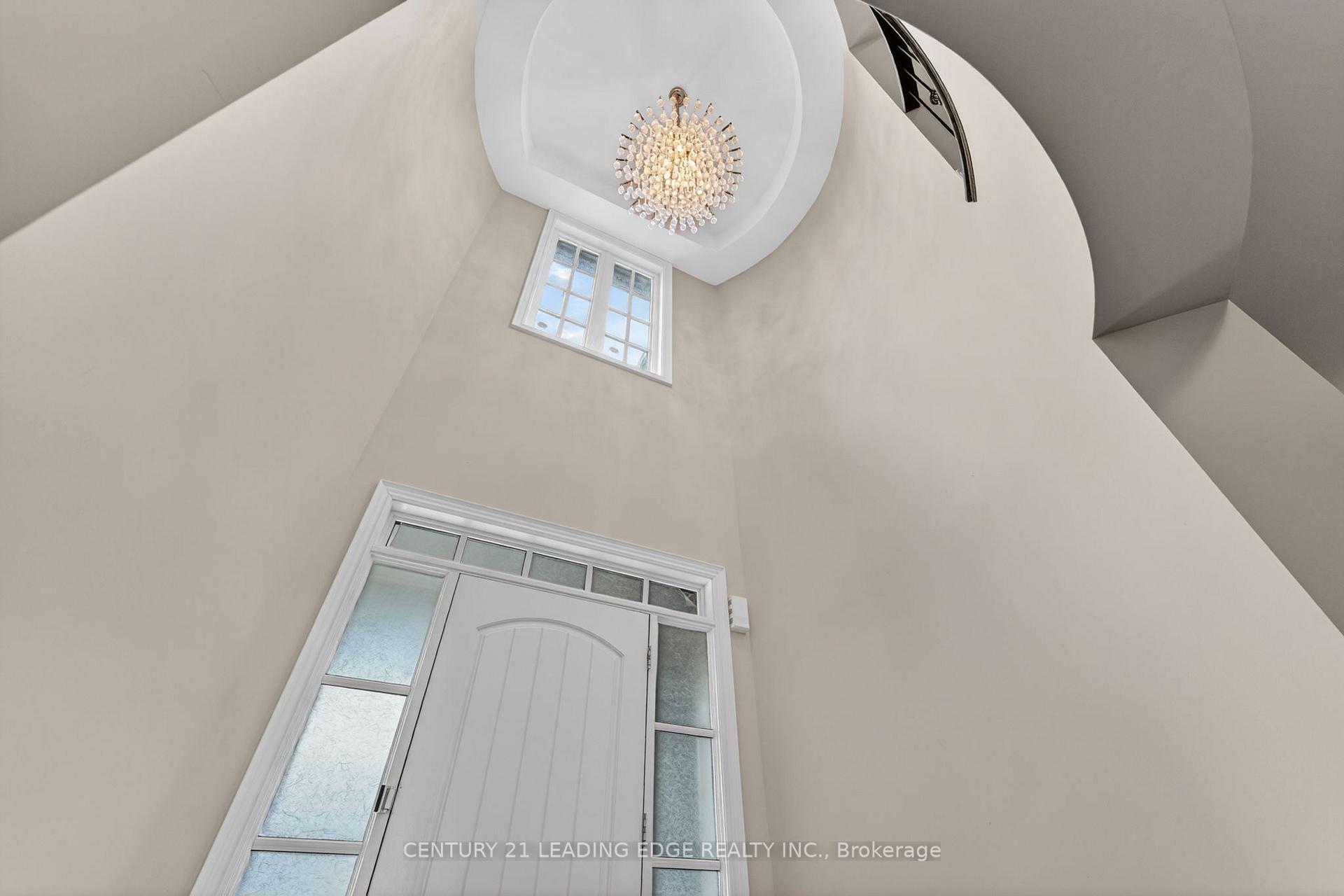 Photo 7 of 33 Stollery Pond Crescent, Markham, Devil's Elbow — HOMEH