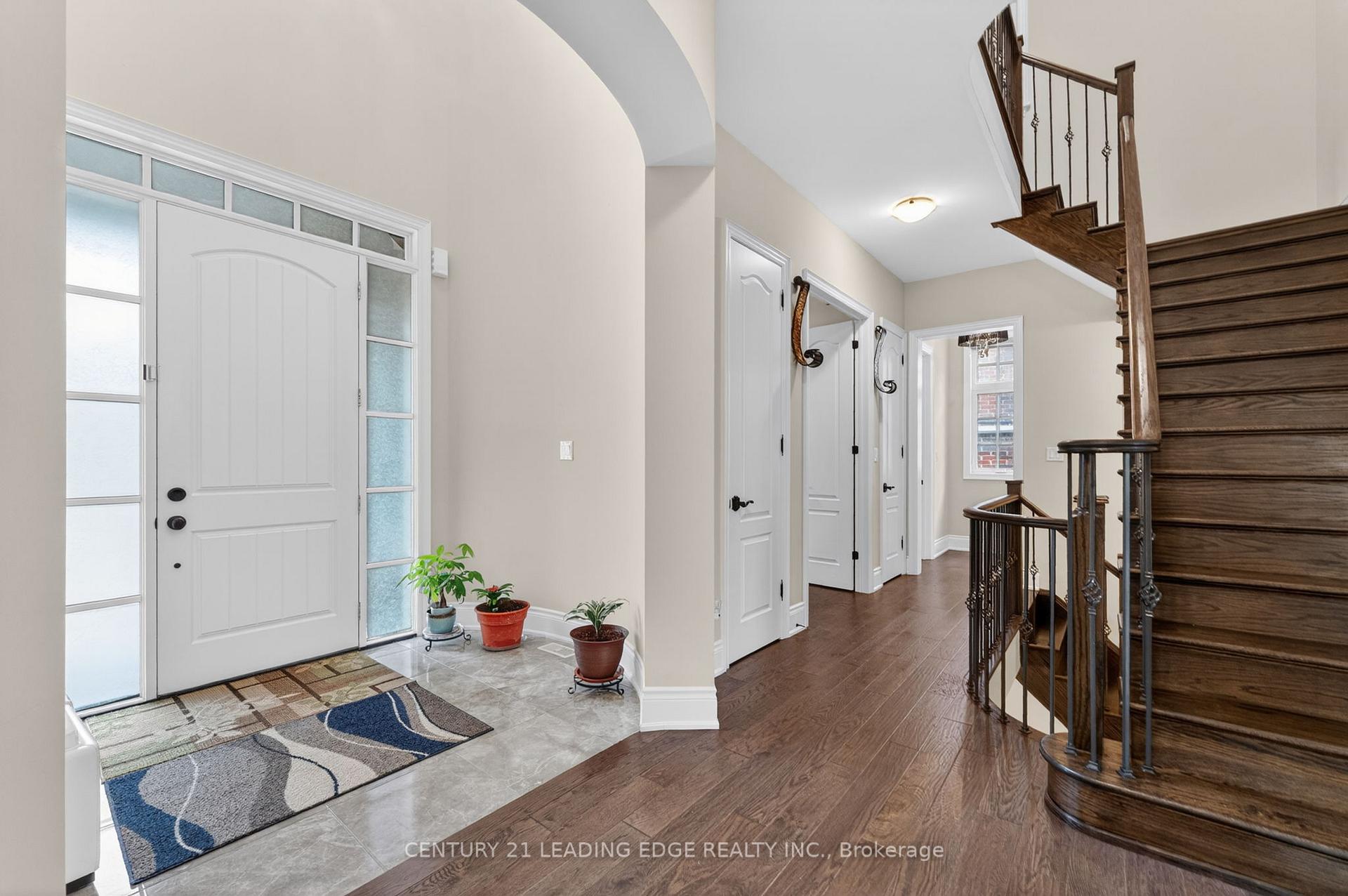 Photo 8 of 33 Stollery Pond Crescent, Markham, Devil's Elbow — HOMEH