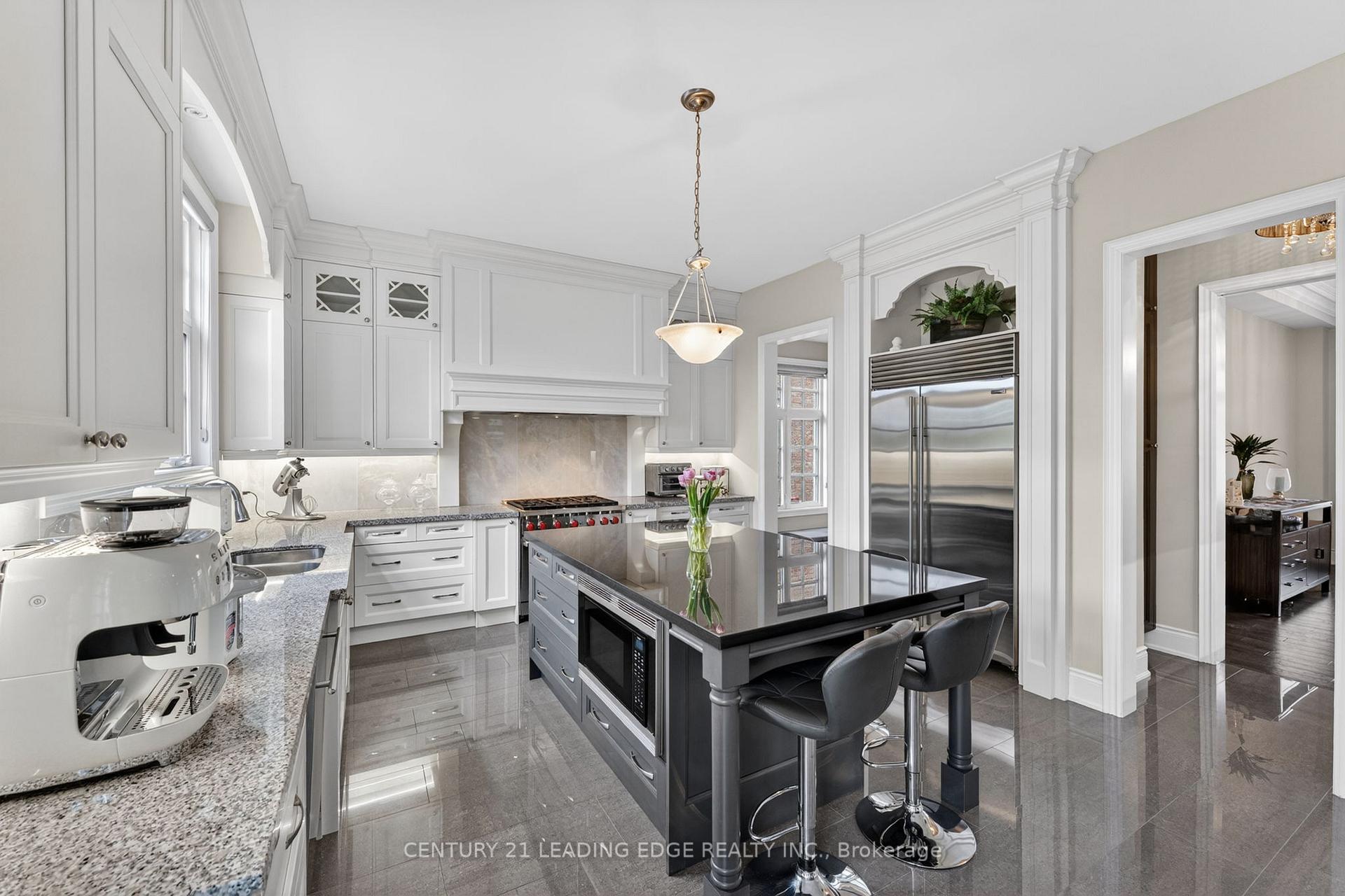 Photo 12 of 33 Stollery Pond Crescent, Markham, Devil's Elbow — HOMEH
