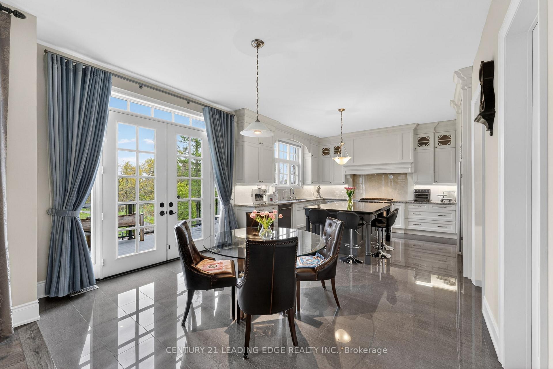 Photo 15 of 33 Stollery Pond Crescent, Markham, Devil's Elbow — HOMEH