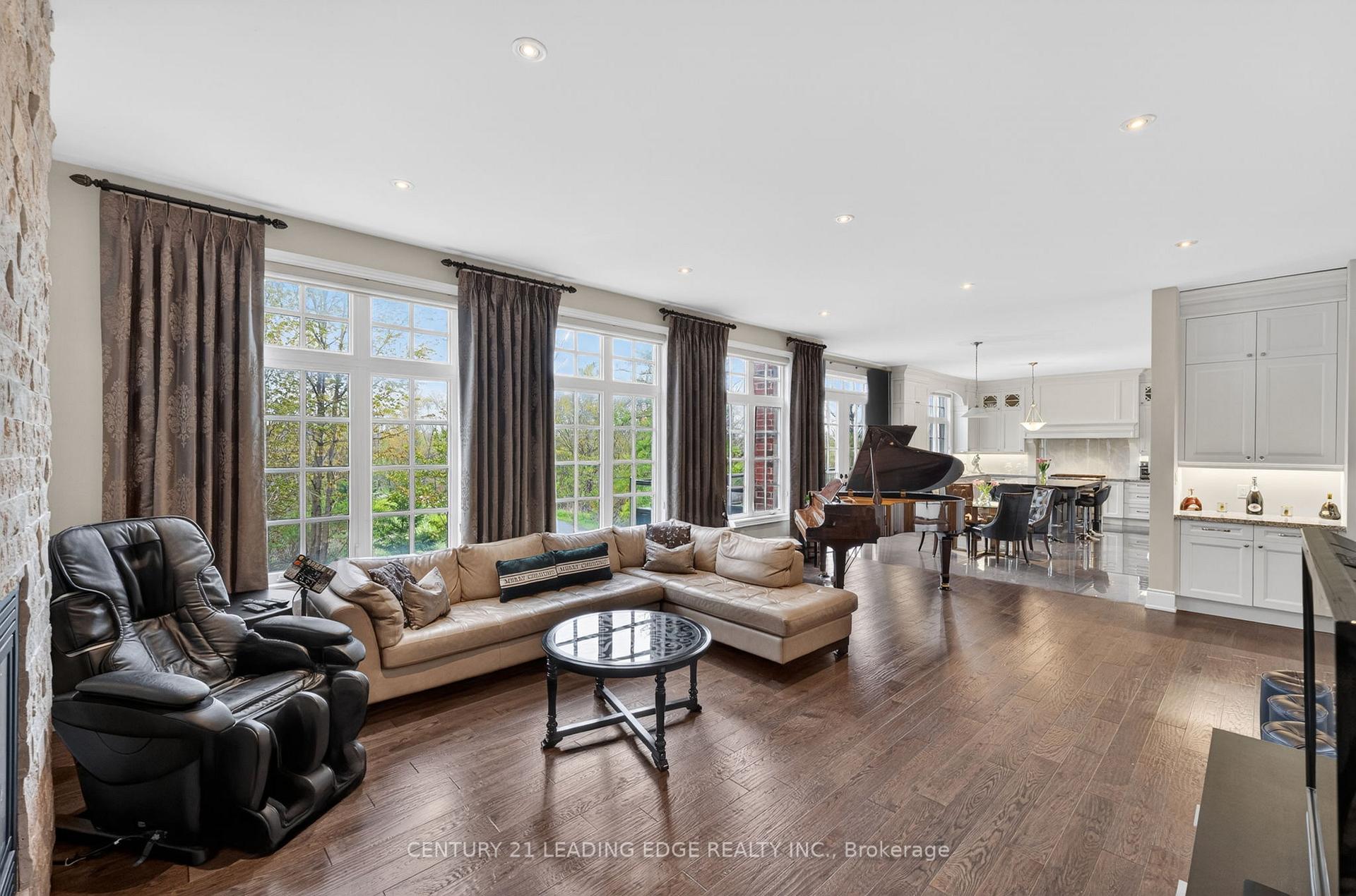 Photo 17 of 33 Stollery Pond Crescent, Markham, Devil's Elbow — HOMEH