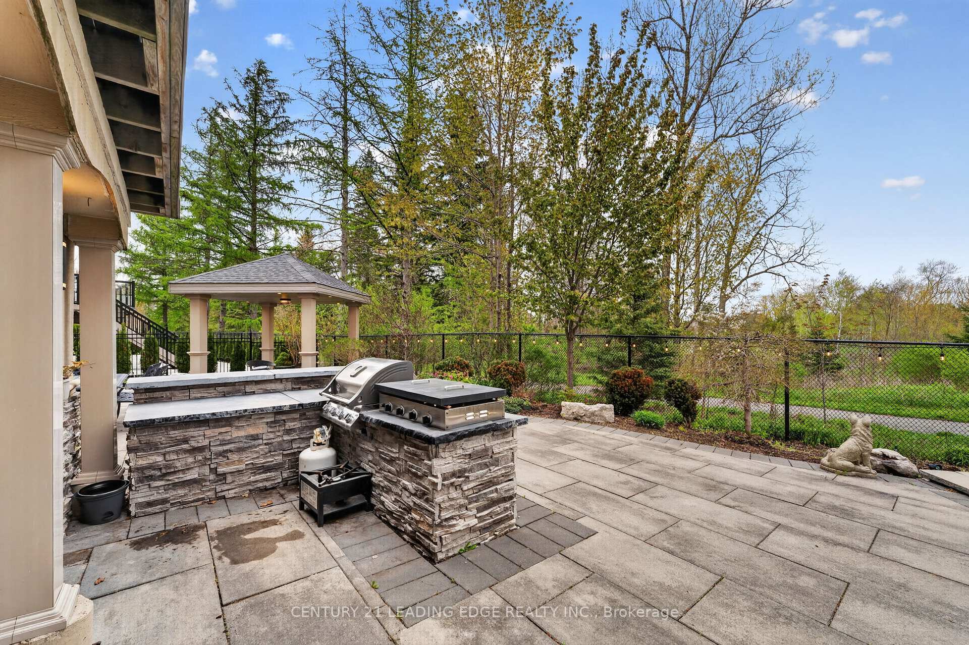 Photo 35 of 33 Stollery Pond Crescent, Markham, Devil's Elbow — HOMEH