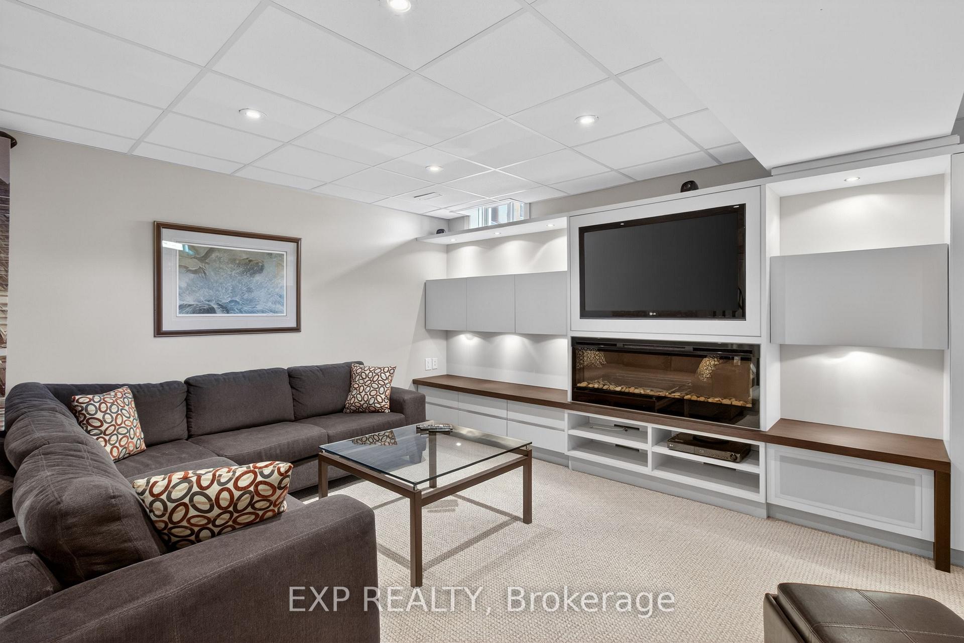 Photo 37 of 1347 Brookstar Drive, Oakville, West Oak Trails — HOMEH