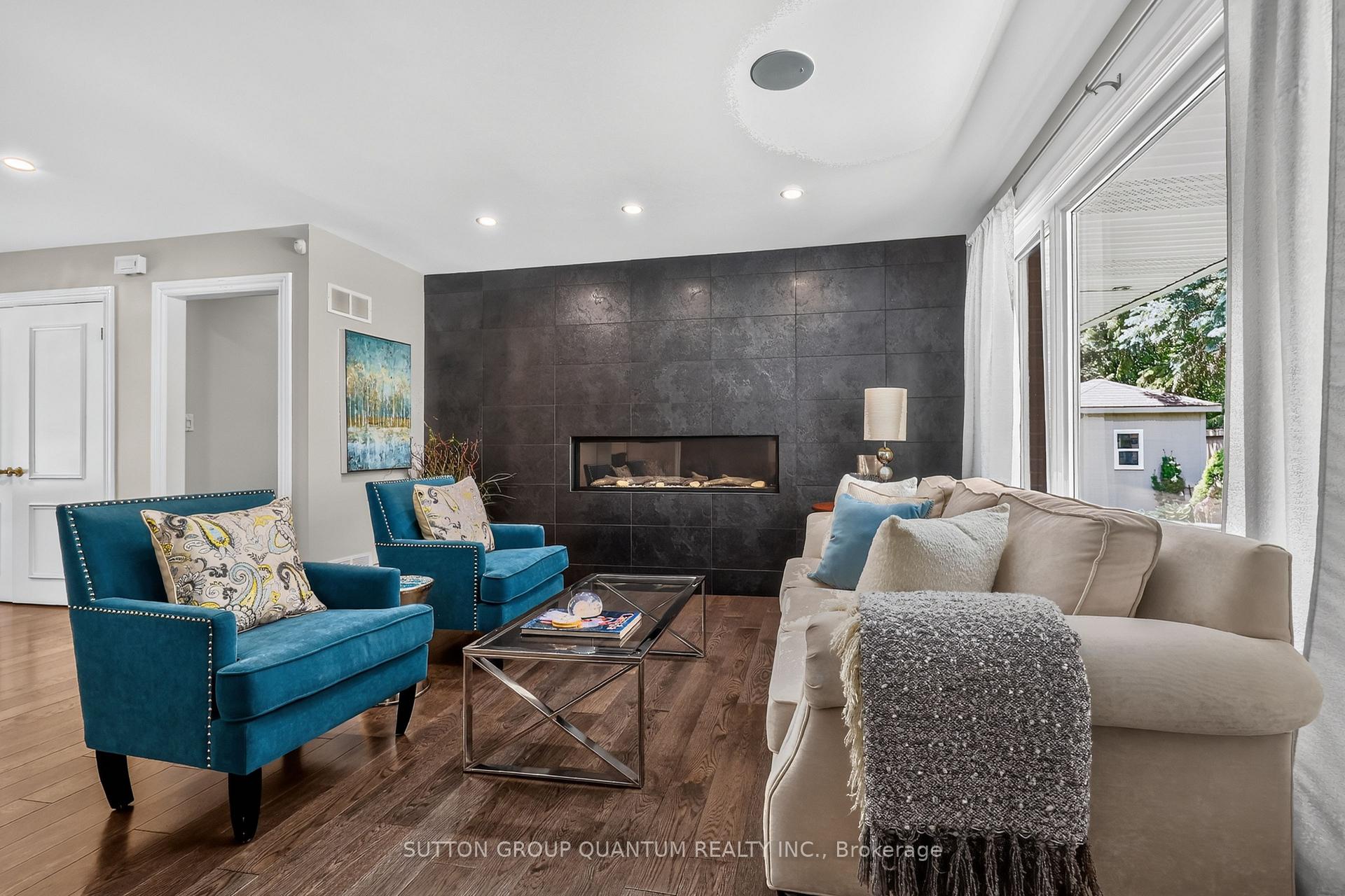 Photo 5 of 2233 Oneida Crescent, Mississauga, Erindale — HOMEH