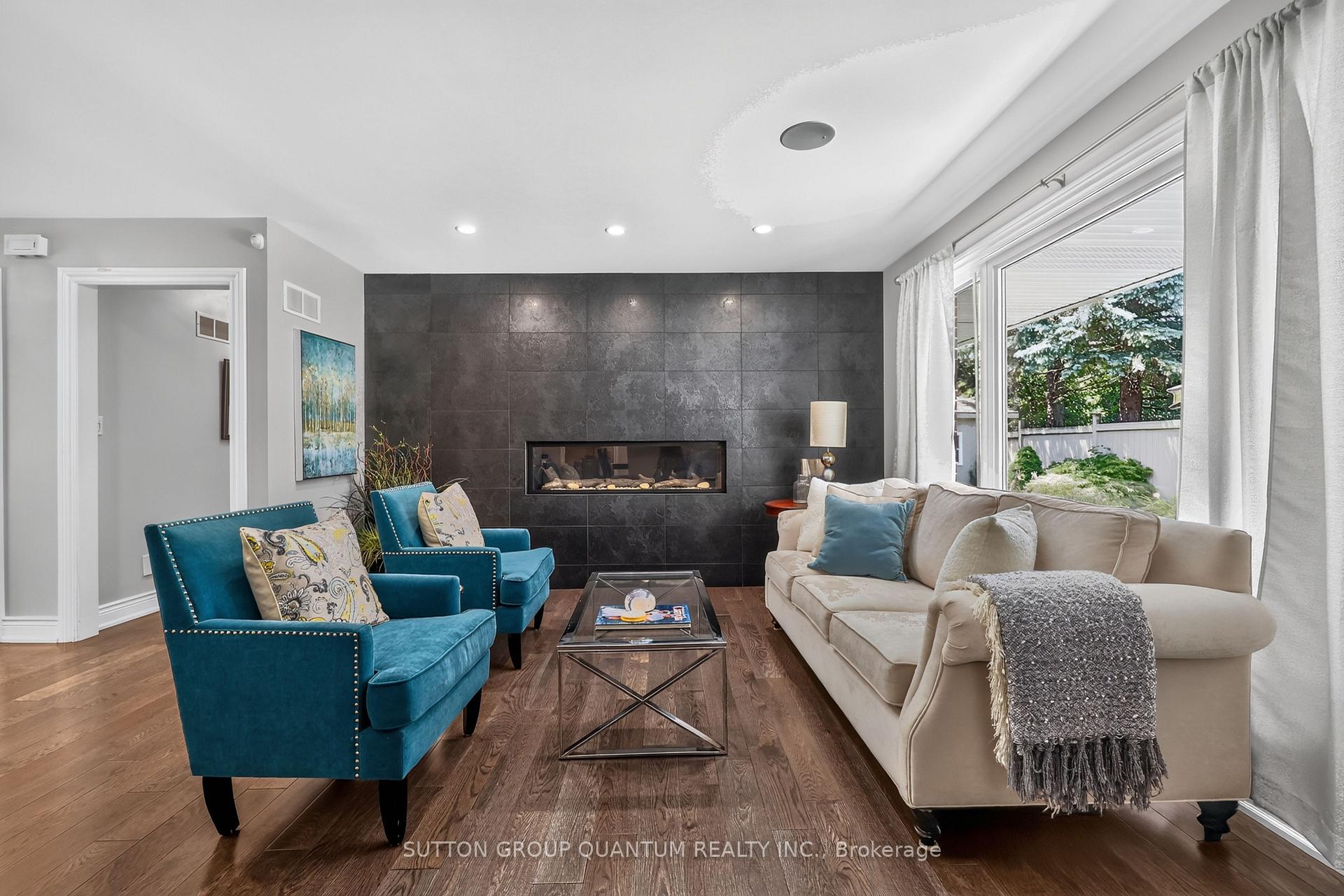 Photo 6 of 2233 Oneida Crescent, Mississauga, Erindale — HOMEH