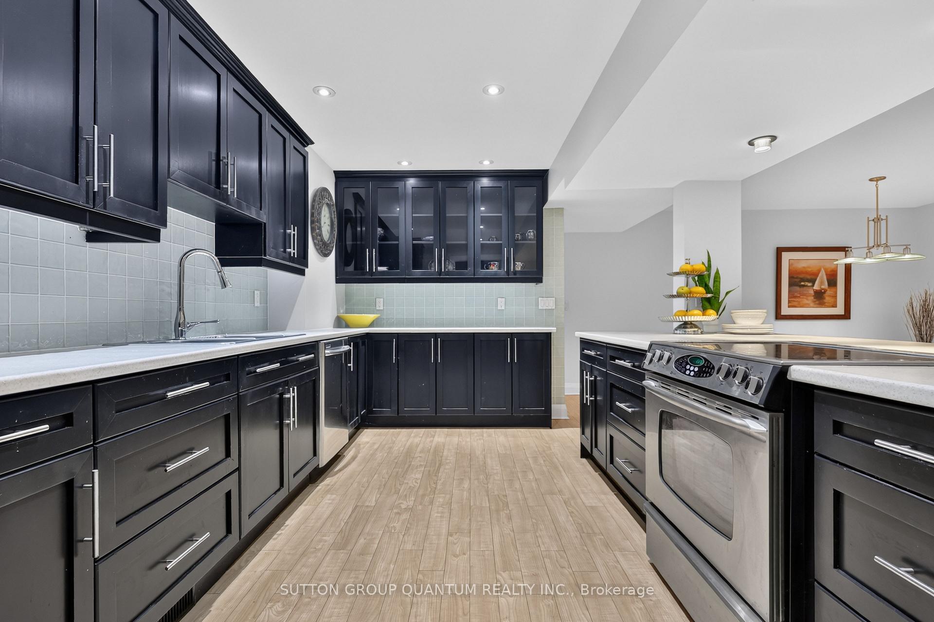 Photo 21 of 2233 Oneida Crescent, Mississauga, Erindale — HOMEH
