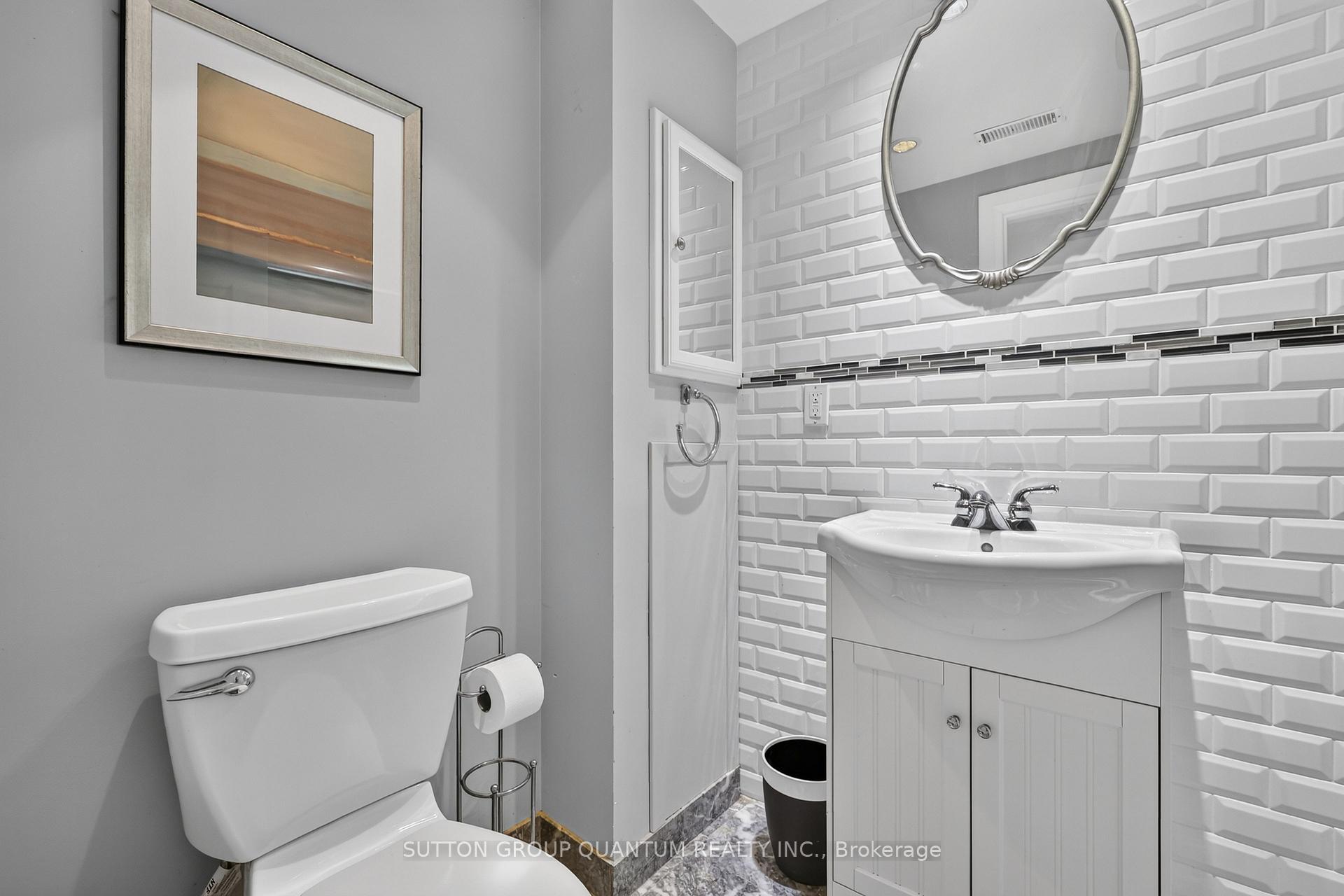 Photo 24 of 2233 Oneida Crescent, Mississauga, Erindale — HOMEH