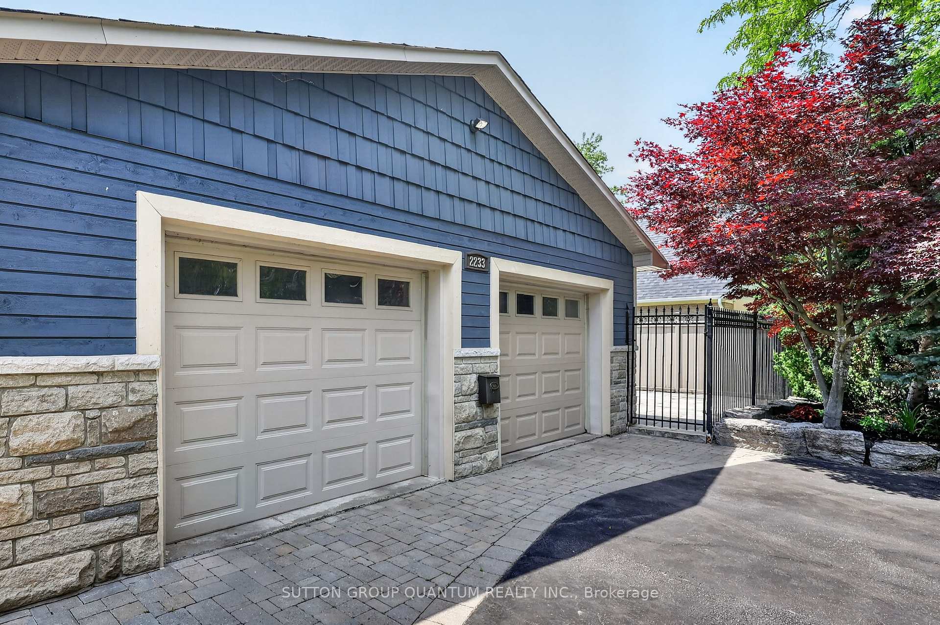 Photo 31 of 2233 Oneida Crescent, Mississauga, Erindale — HOMEH