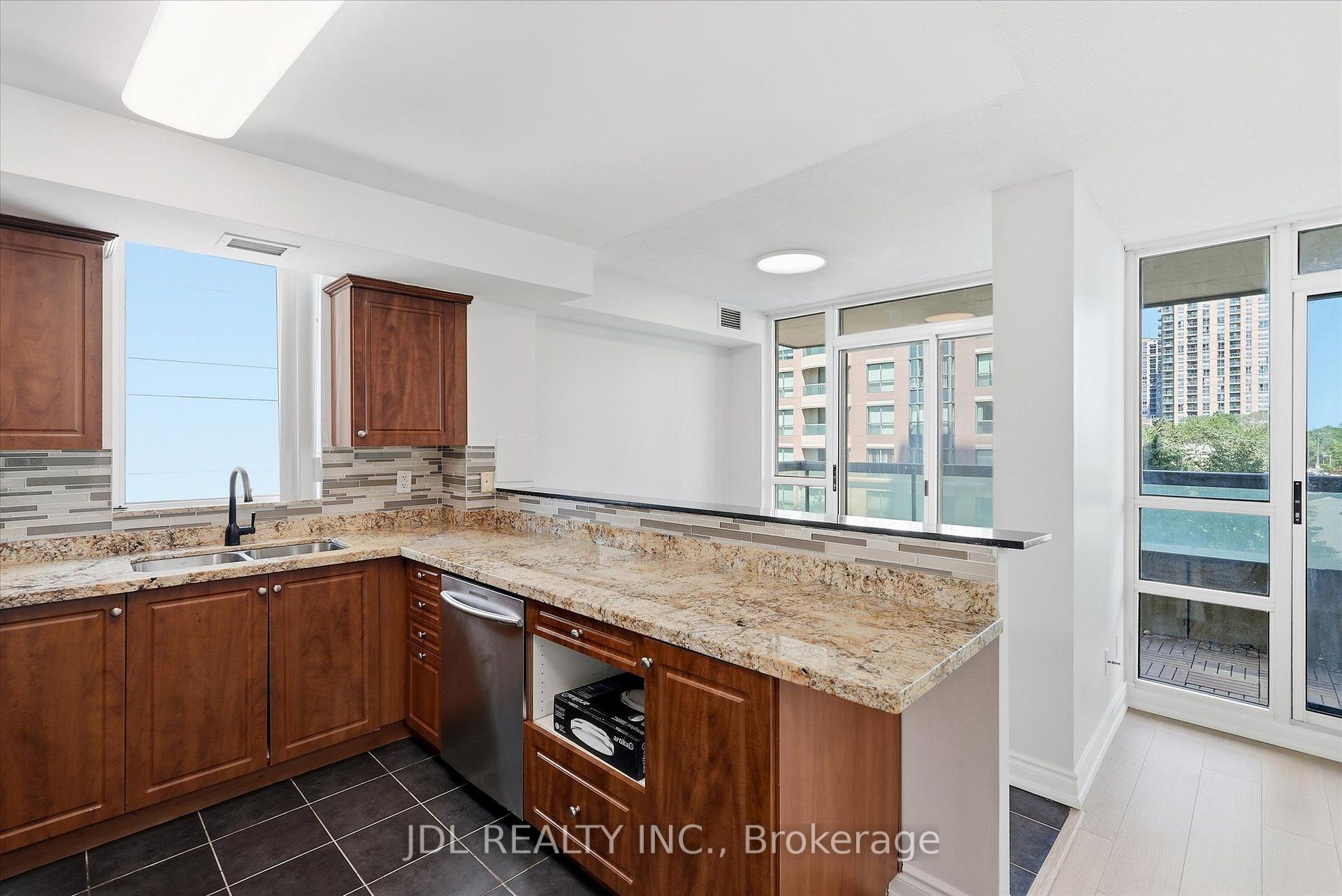 Photo 16 of Unit 516, 503 Beecroft Road, North York, Willowdale West — HOMEH