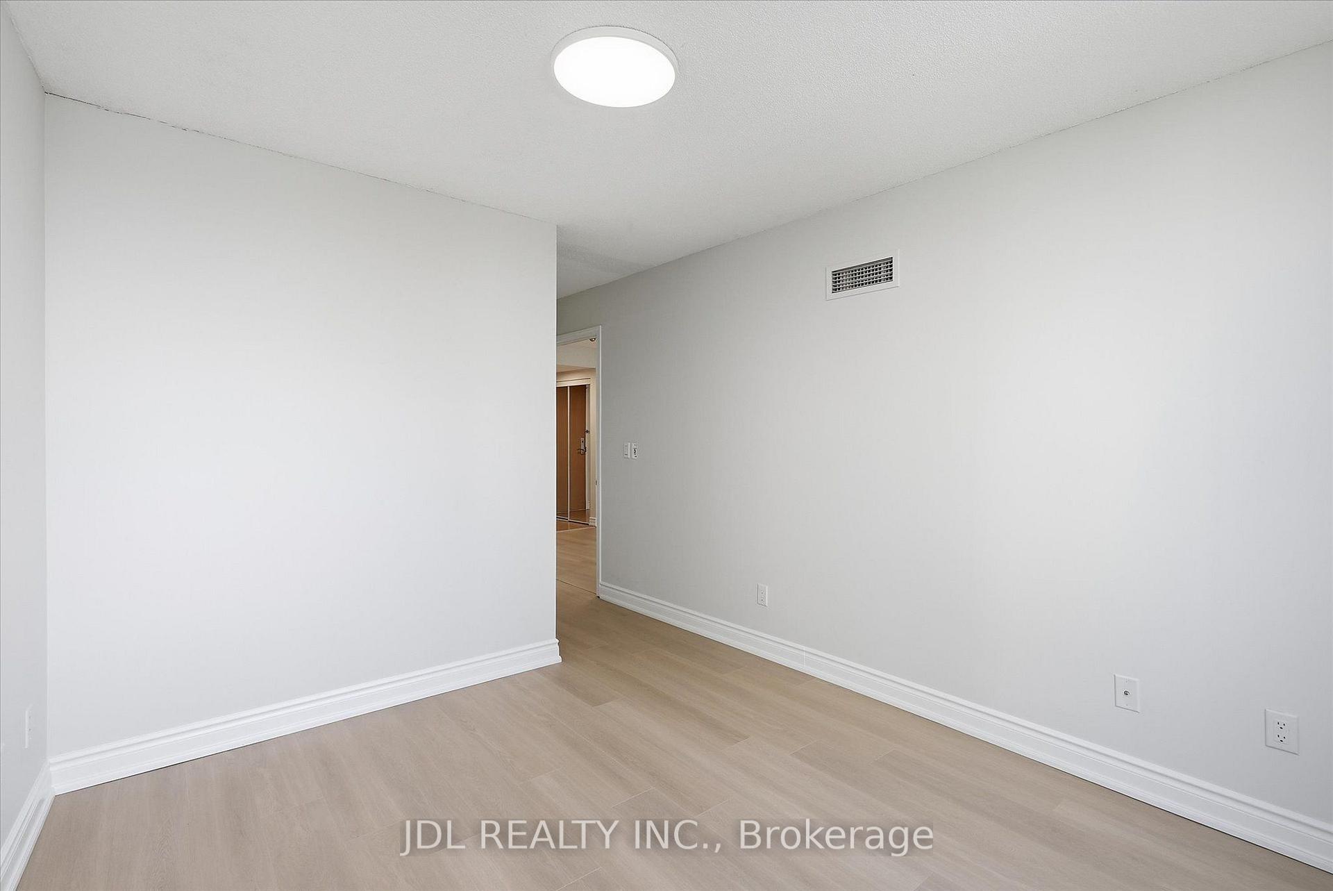 Photo 20 of Unit 516, 503 Beecroft Road, North York, Willowdale West — HOMEH