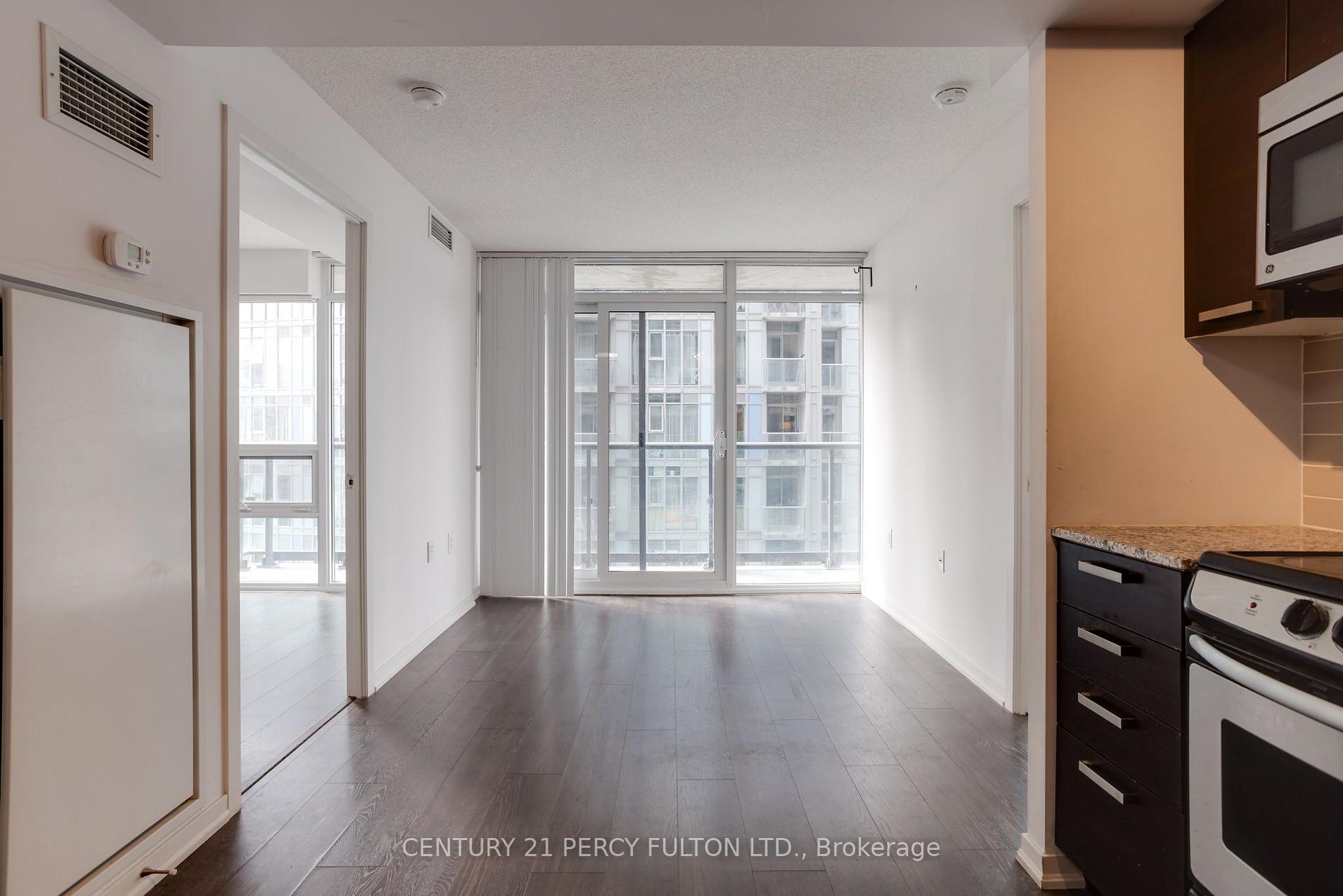 Photo 6 of Unit 1110W, 36 Lisgar Street, Toronto, Little Portugal — HOMEH