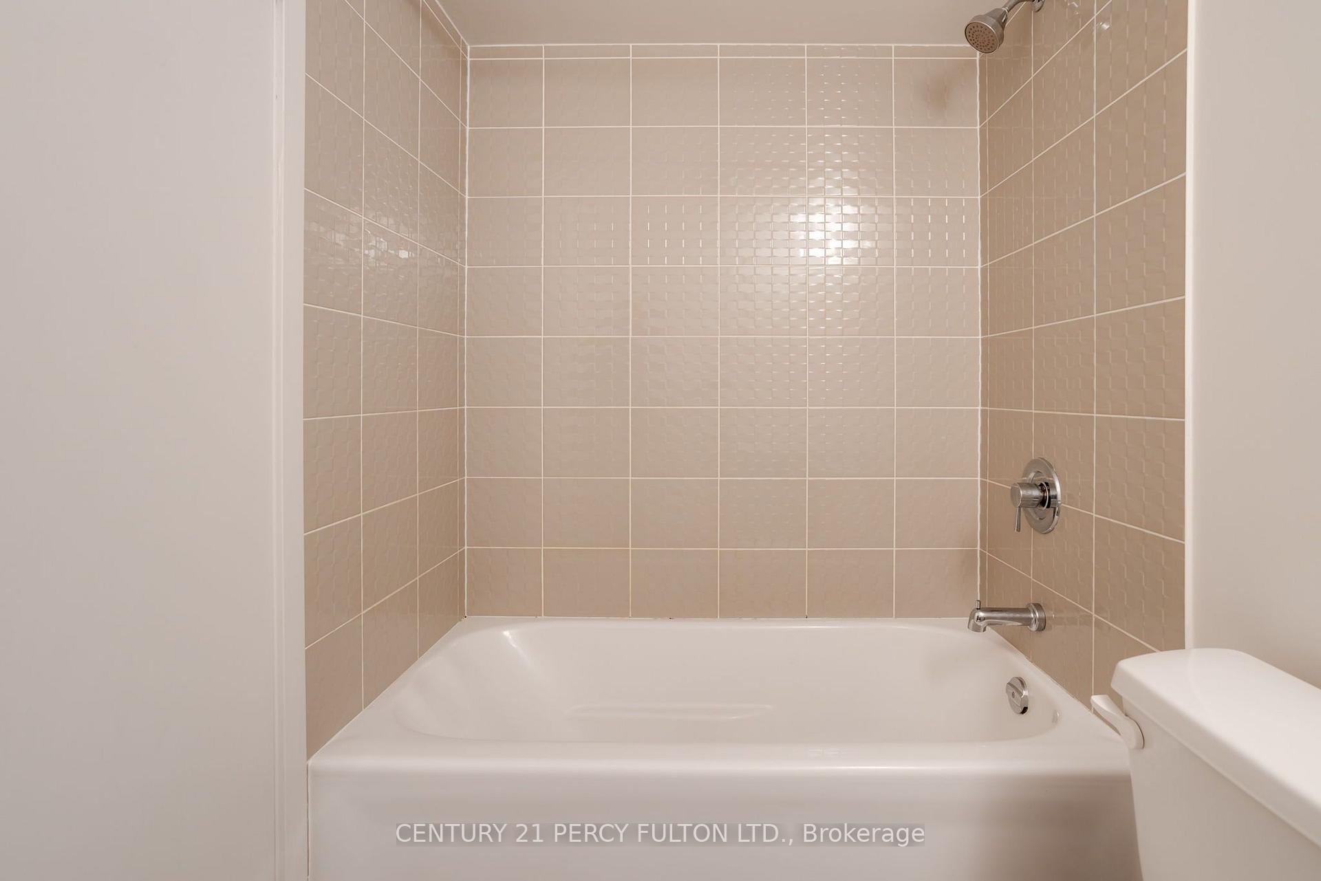 Photo 10 of Unit 1110W, 36 Lisgar Street, Toronto, Little Portugal — HOMEH