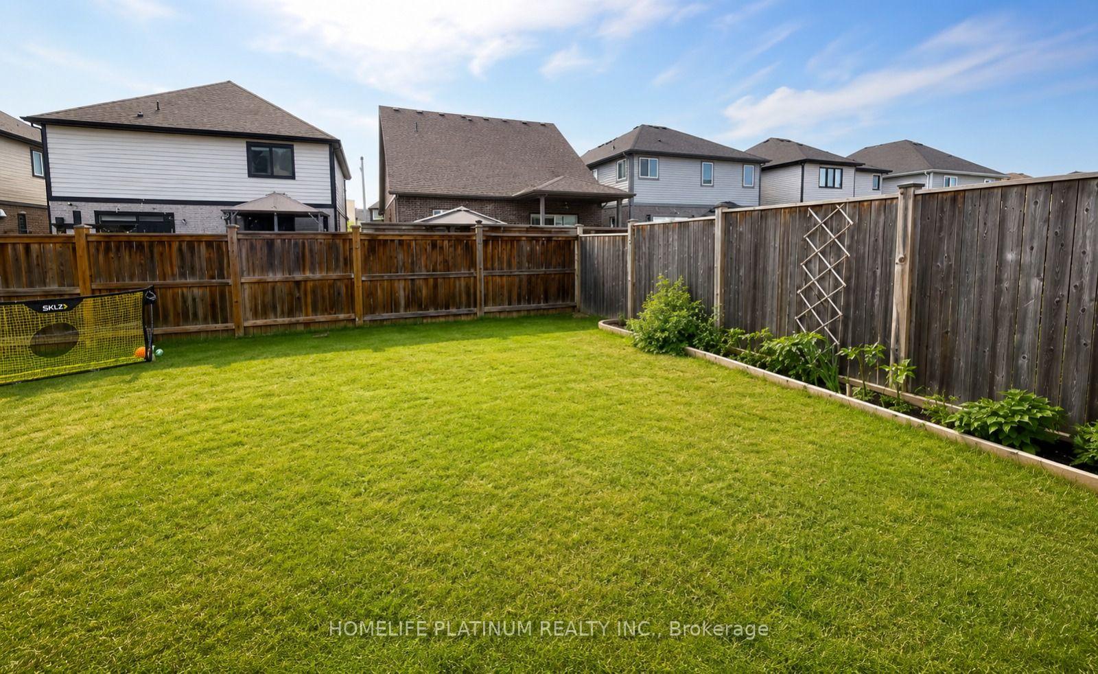 Photo 14 of 7755 Shaw Street, Niagara Falls, Oldfield — HOMEH