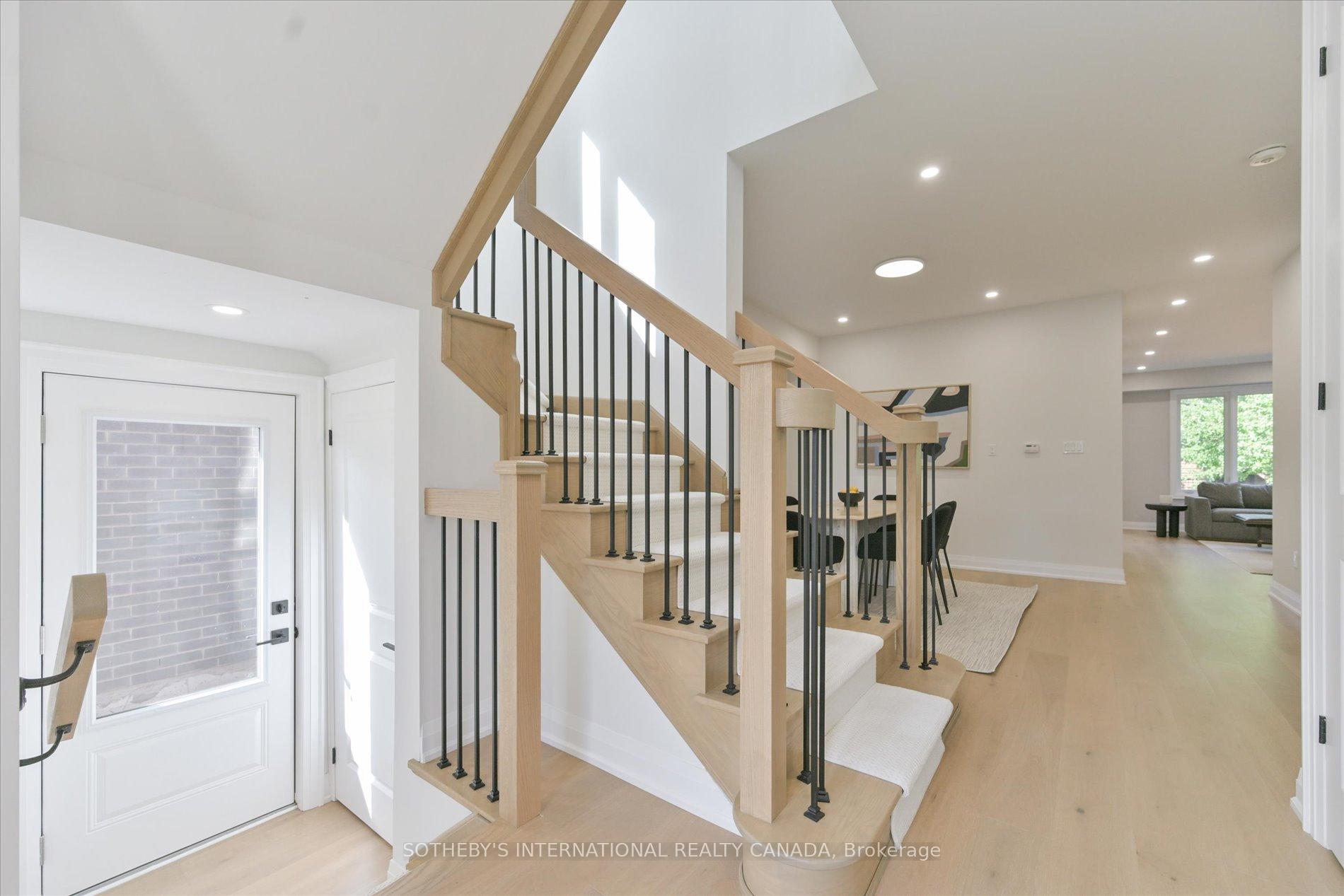 Photo 3 of 518 Markay Common, Burlington, Brant — HOMEH
