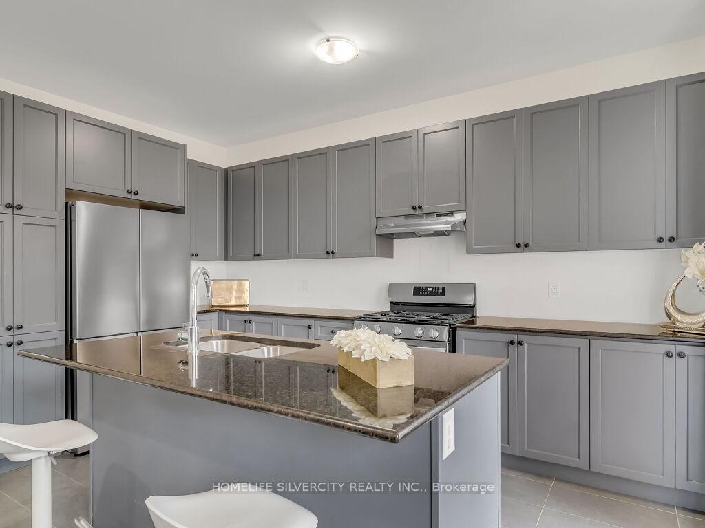 Photo 15 of 15 Puffin Crescent, Brampton, Sandringham-Wellington North — HOMEH