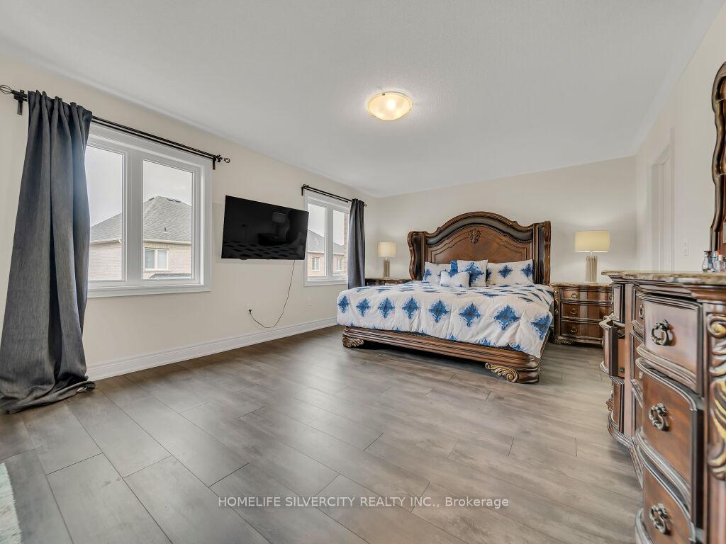 Photo 21 of 15 Puffin Crescent, Brampton, Sandringham-Wellington North — HOMEH