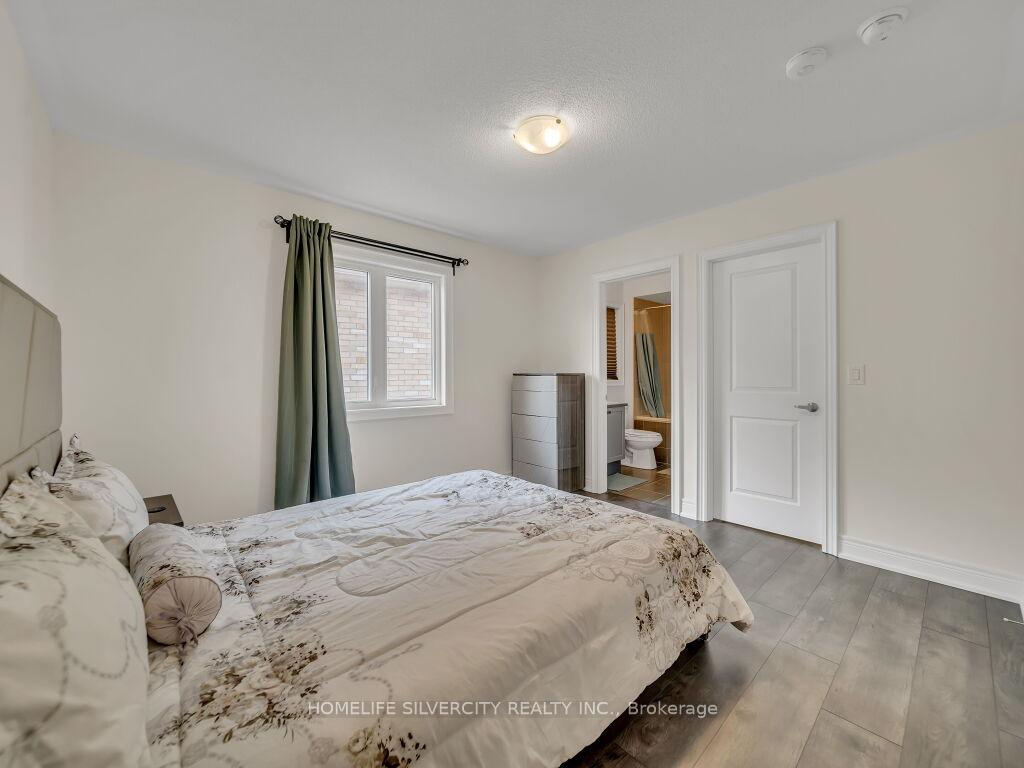 Photo 25 of 15 Puffin Crescent, Brampton, Sandringham-Wellington North — HOMEH