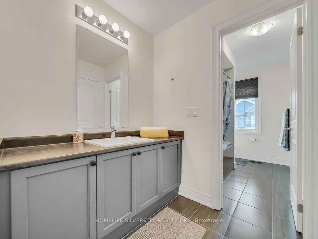 Photo 29 of 15 Puffin Crescent, Brampton, Sandringham-Wellington North — HOMEH
